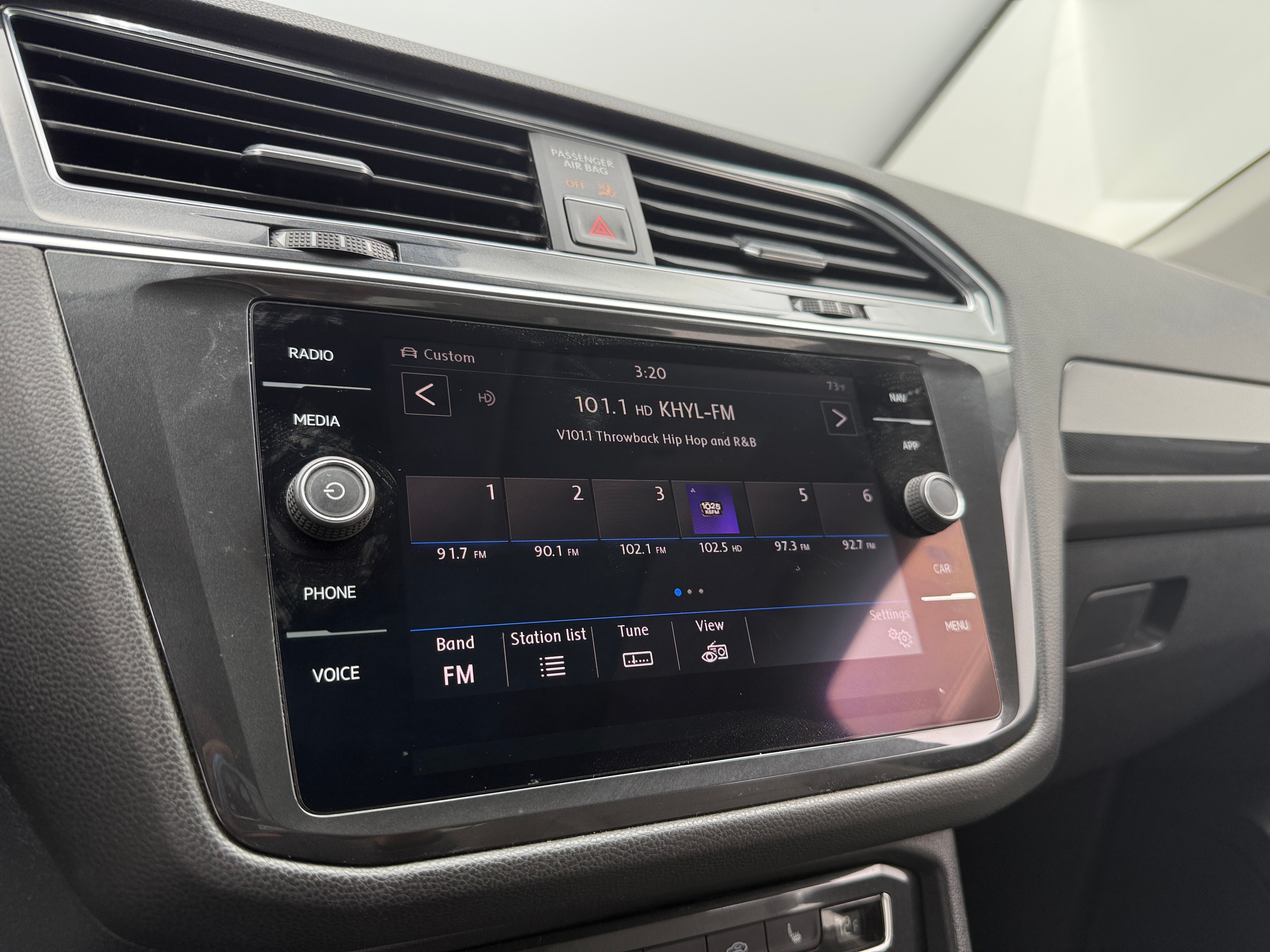 2018 Volkswagen Tiguan SEL 3