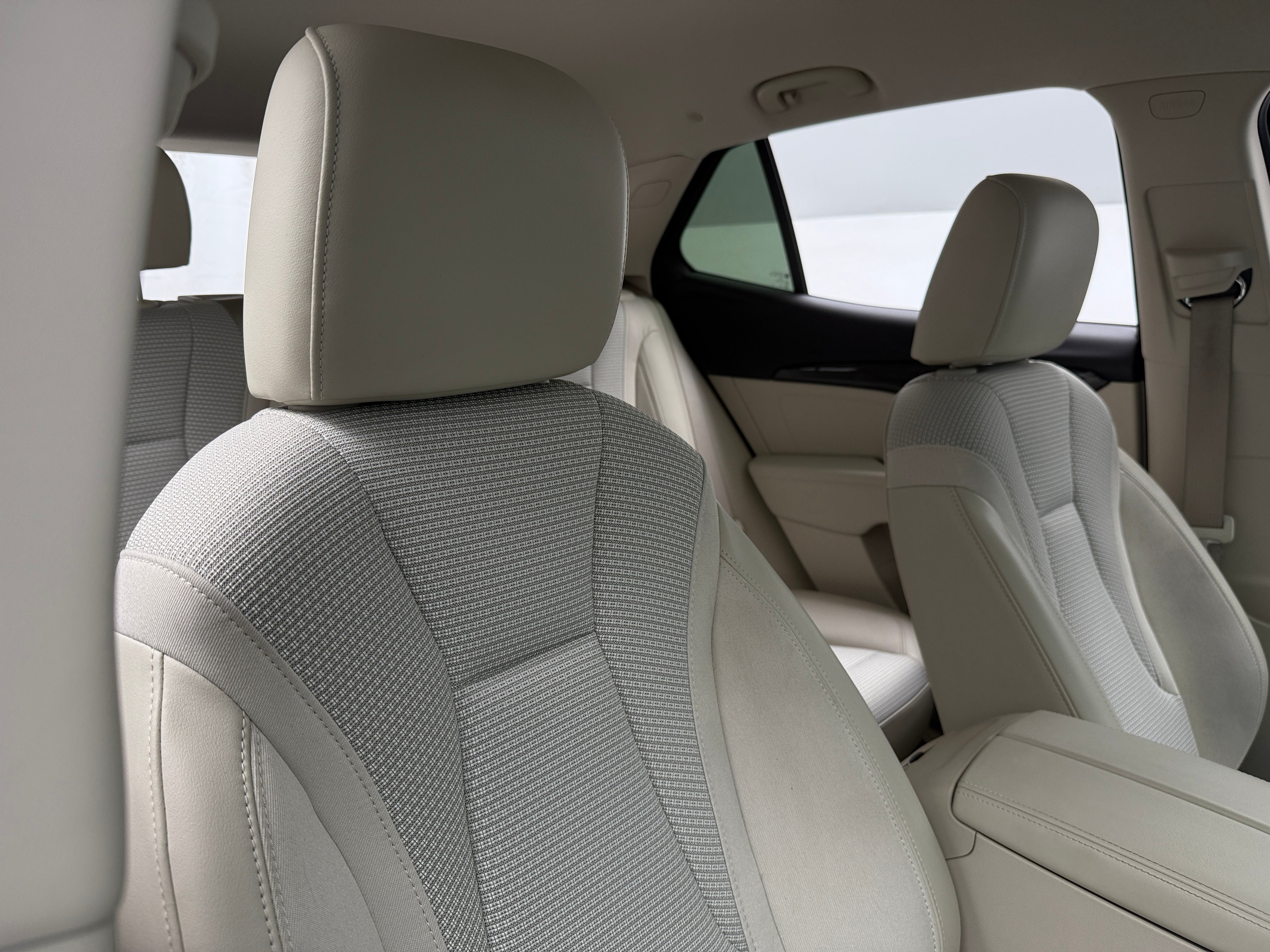 2023 Buick Envision Preferred 2
