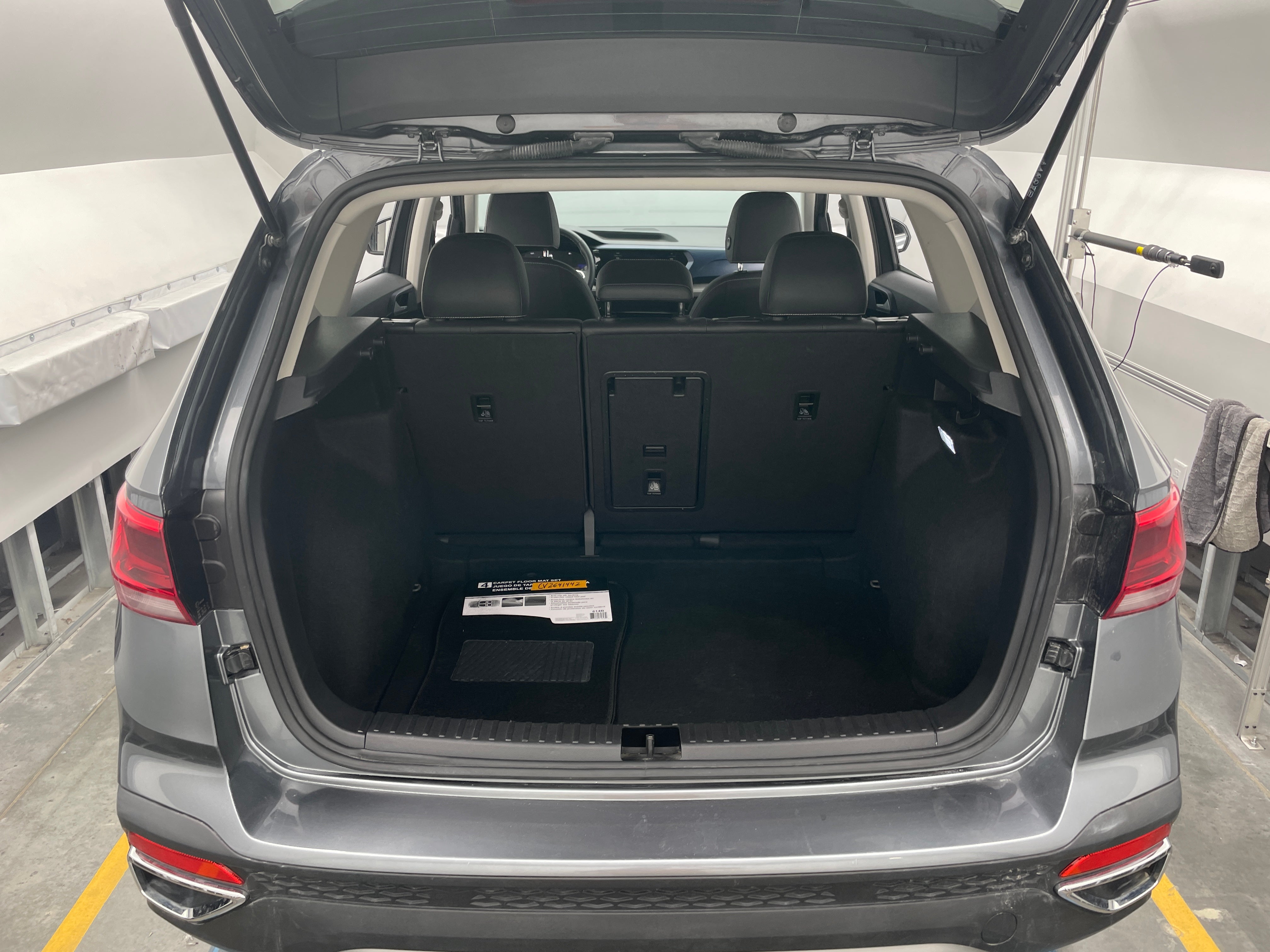 2024 Volkswagen Taos SE 6