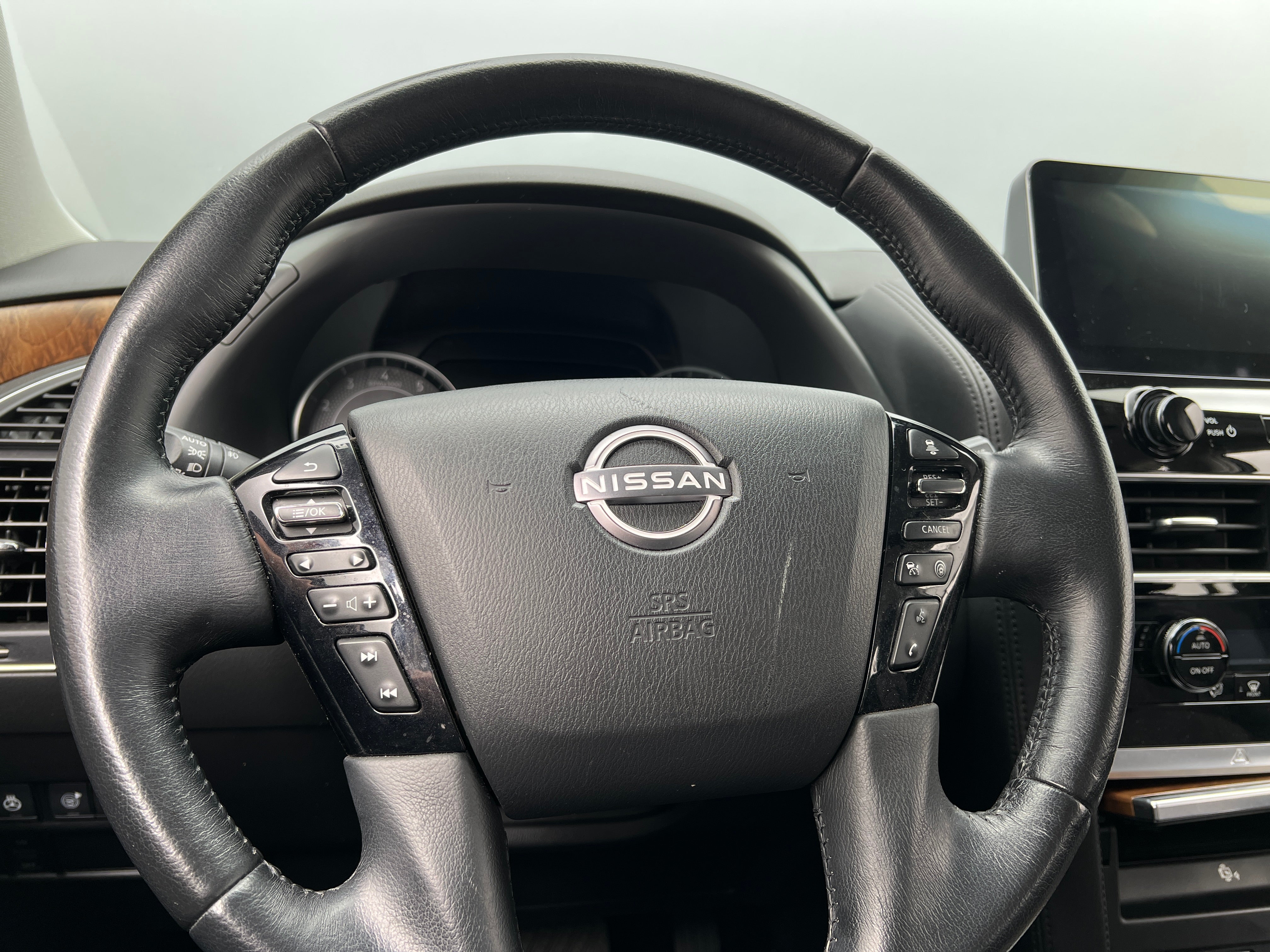 2023 Nissan Armada SL 4