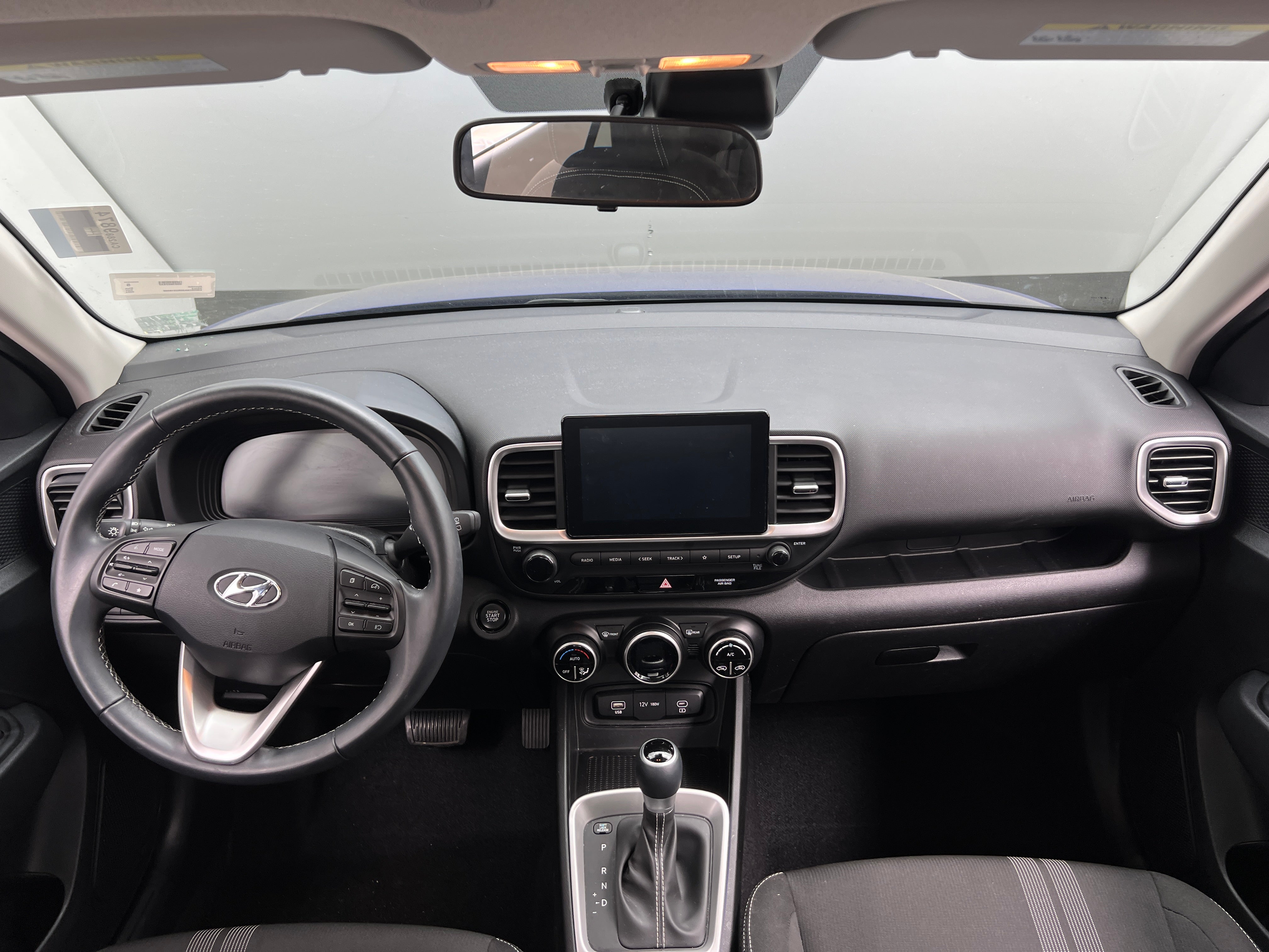 Thumbnail: 2024 Hyundai Venue - 3