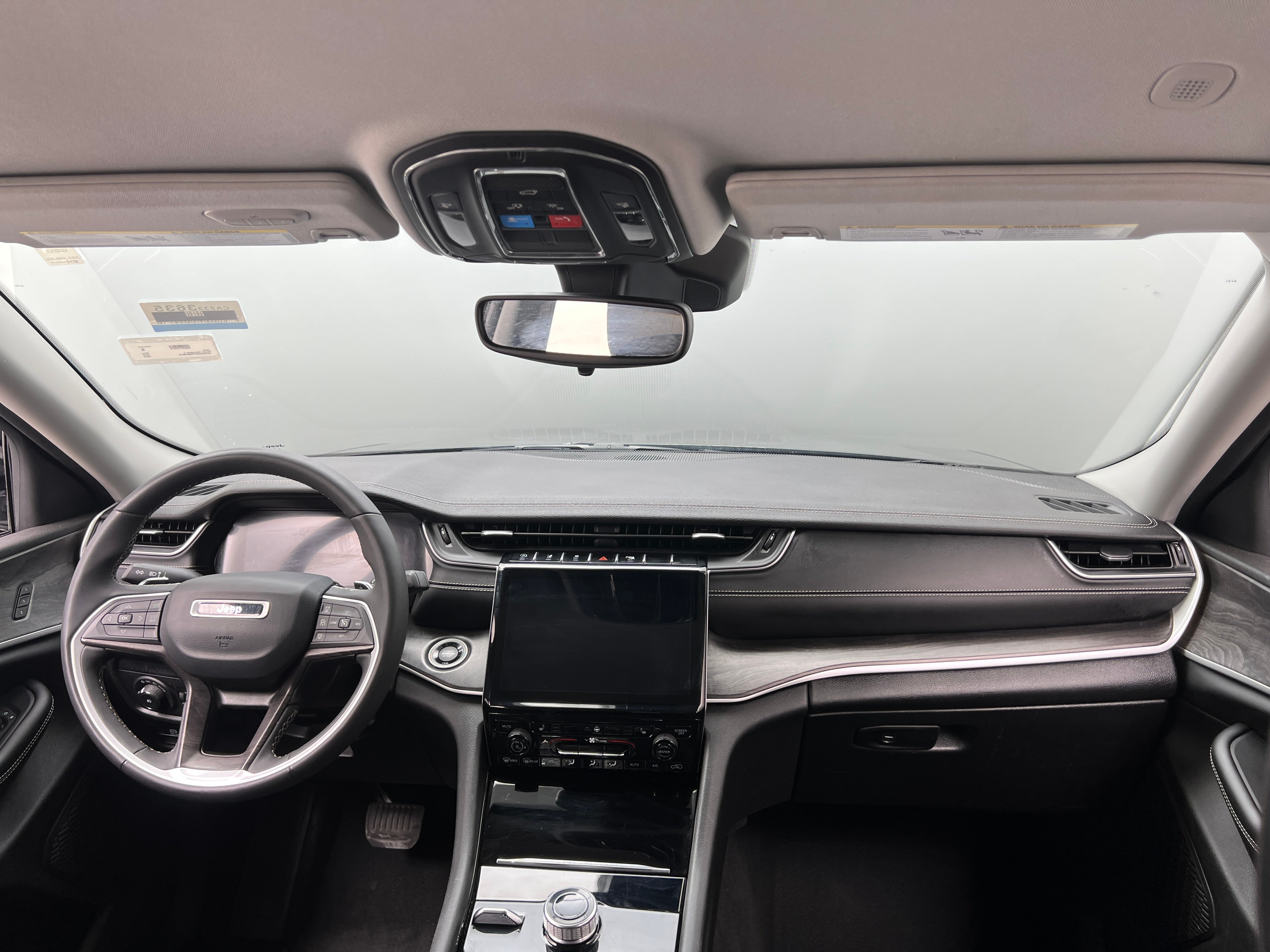 2023 Jeep Grand Cherokee L Limited Edition 2