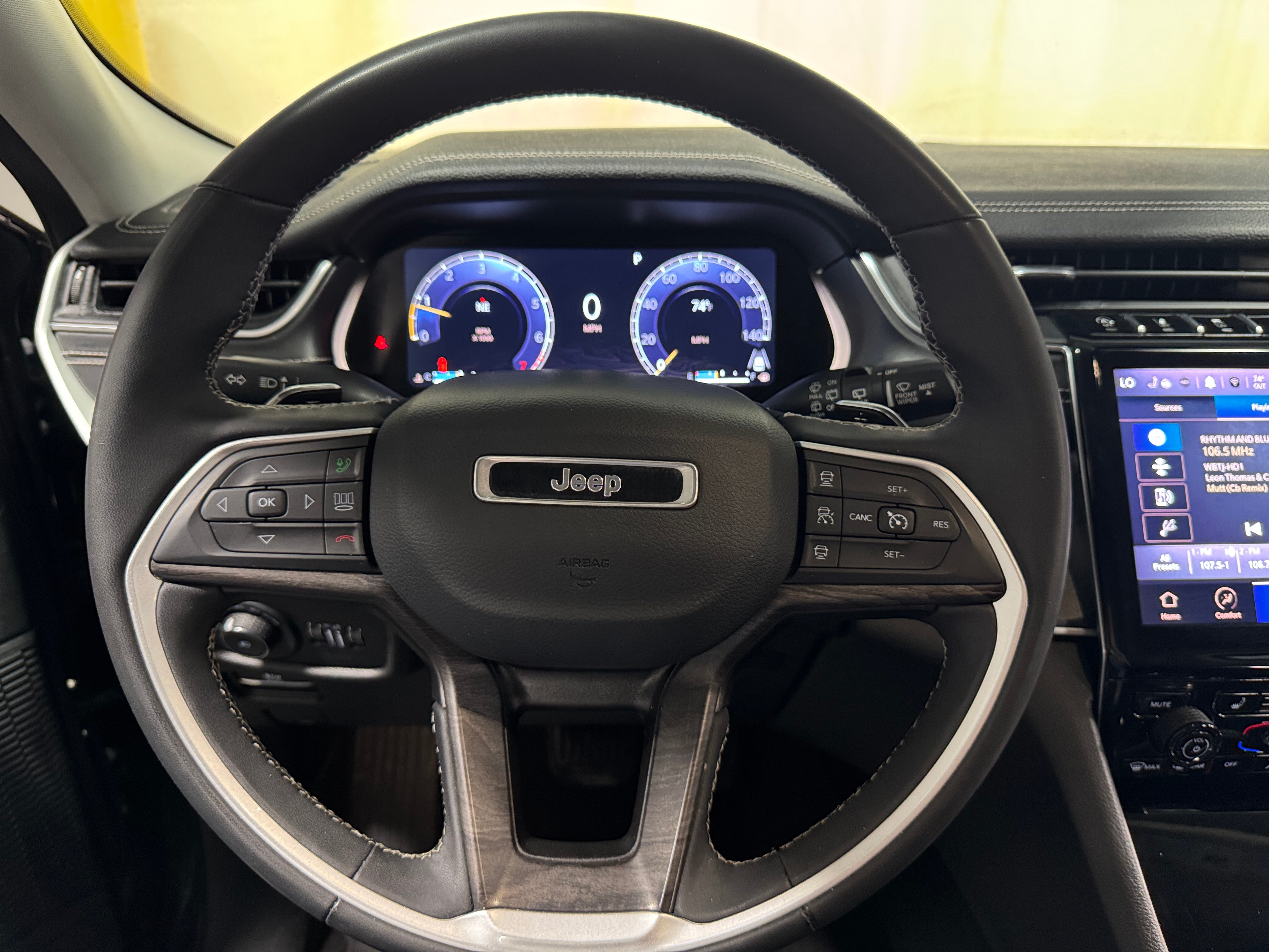 2023 Jeep Grand Cherokee L Limited Edition 4