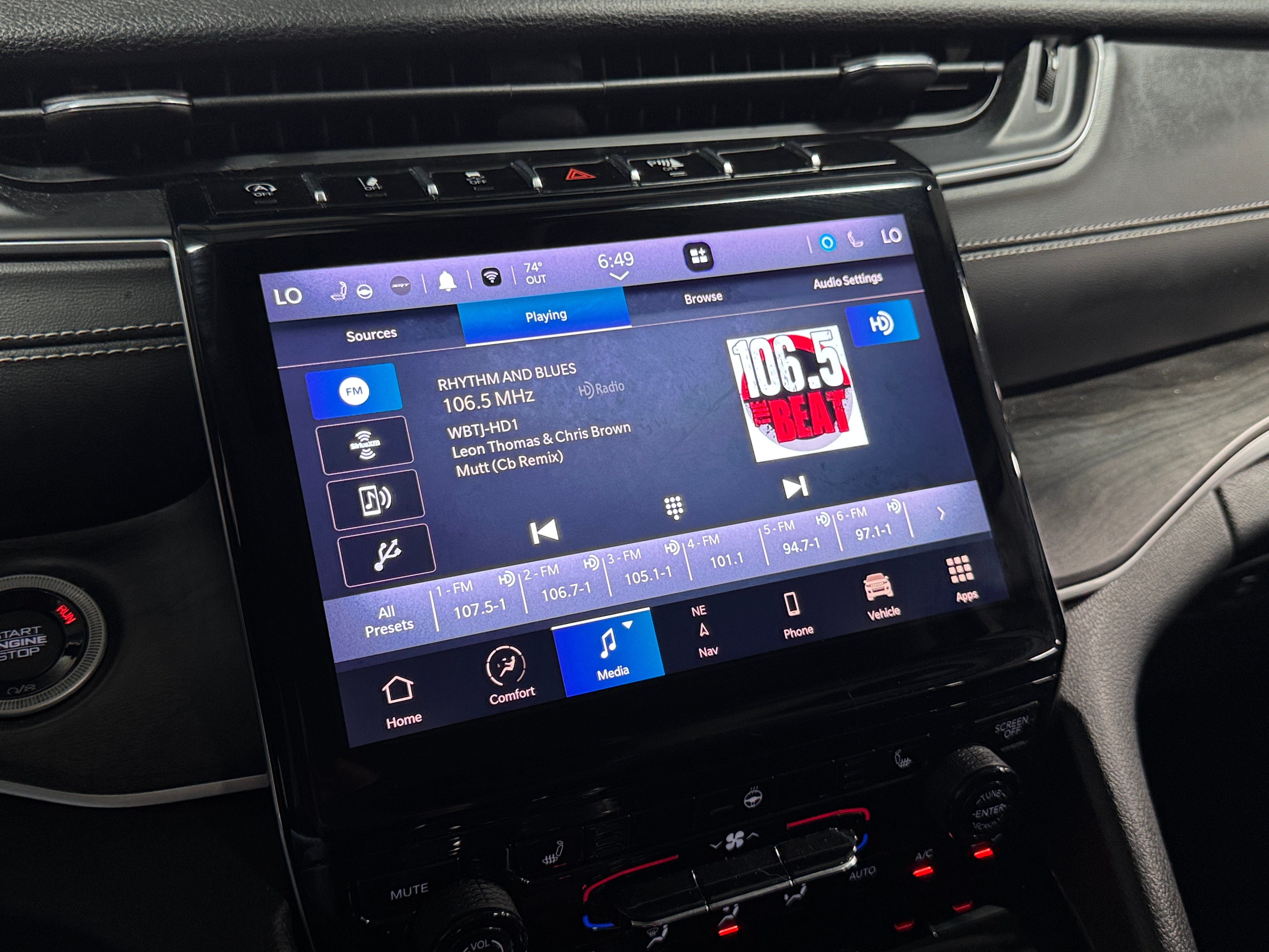 2023 Jeep Grand Cherokee L Limited Edition 3