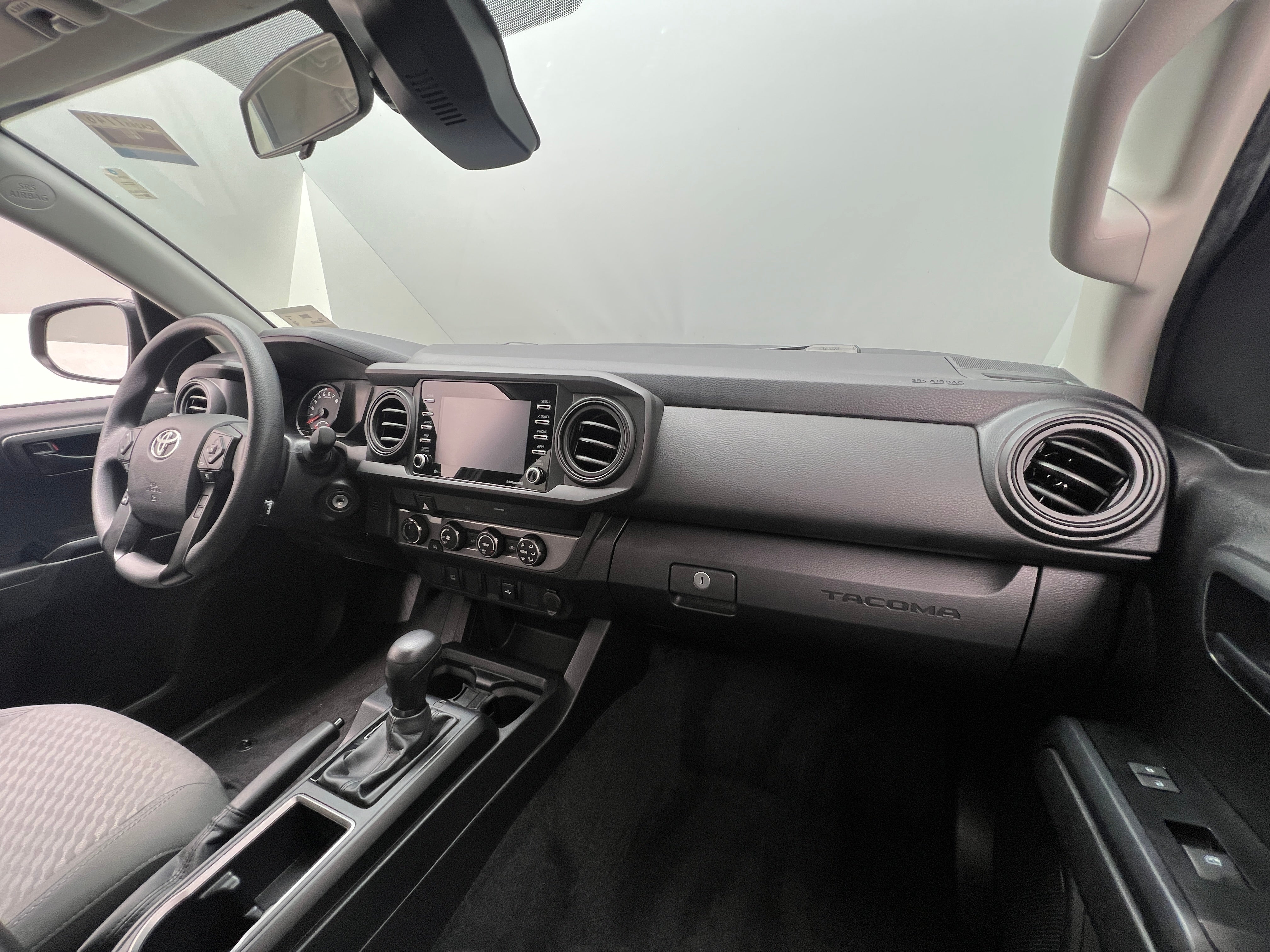 2022 Toyota Tacoma SR 3