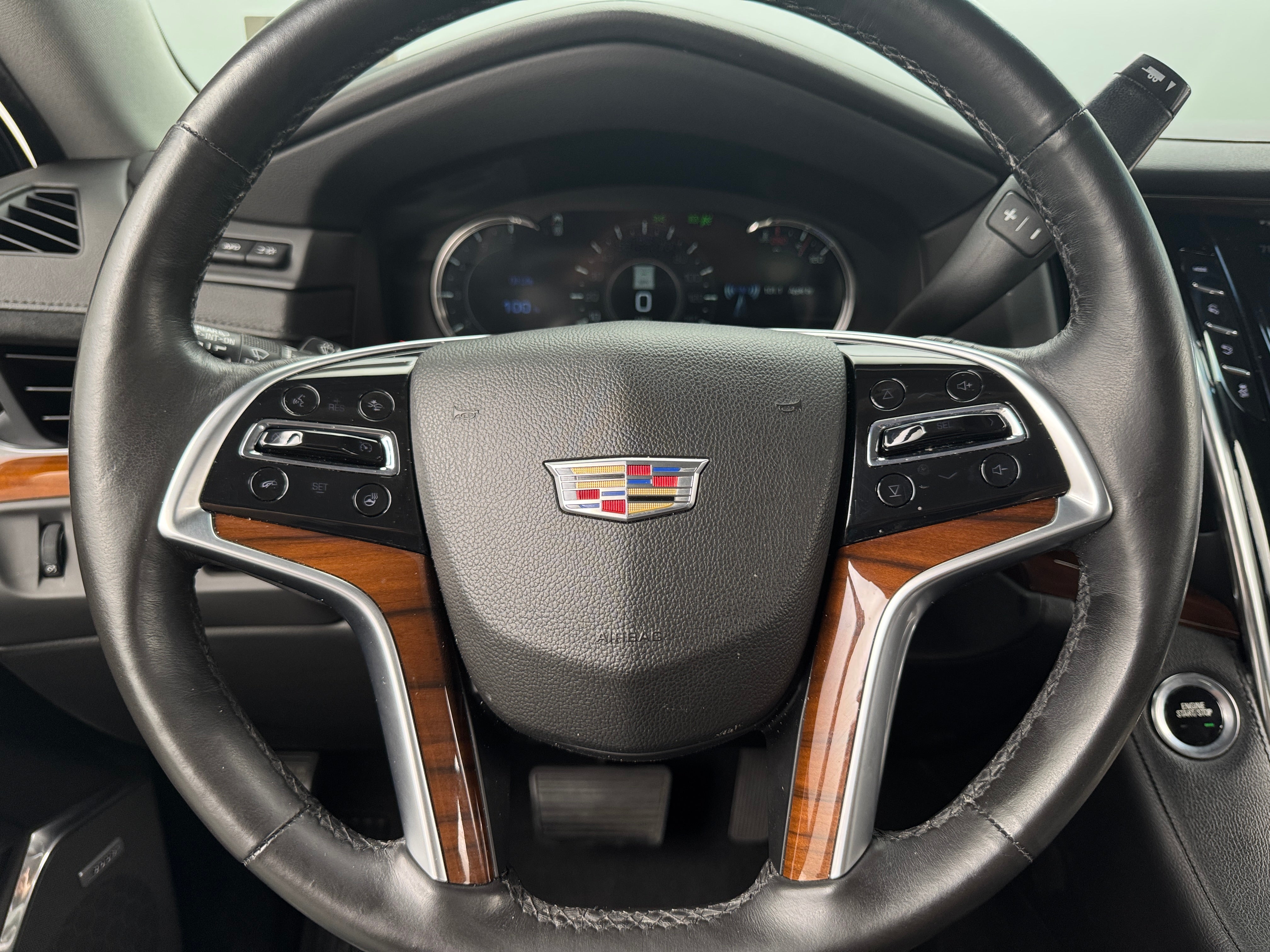2017 Cadillac Escalade Luxury 4