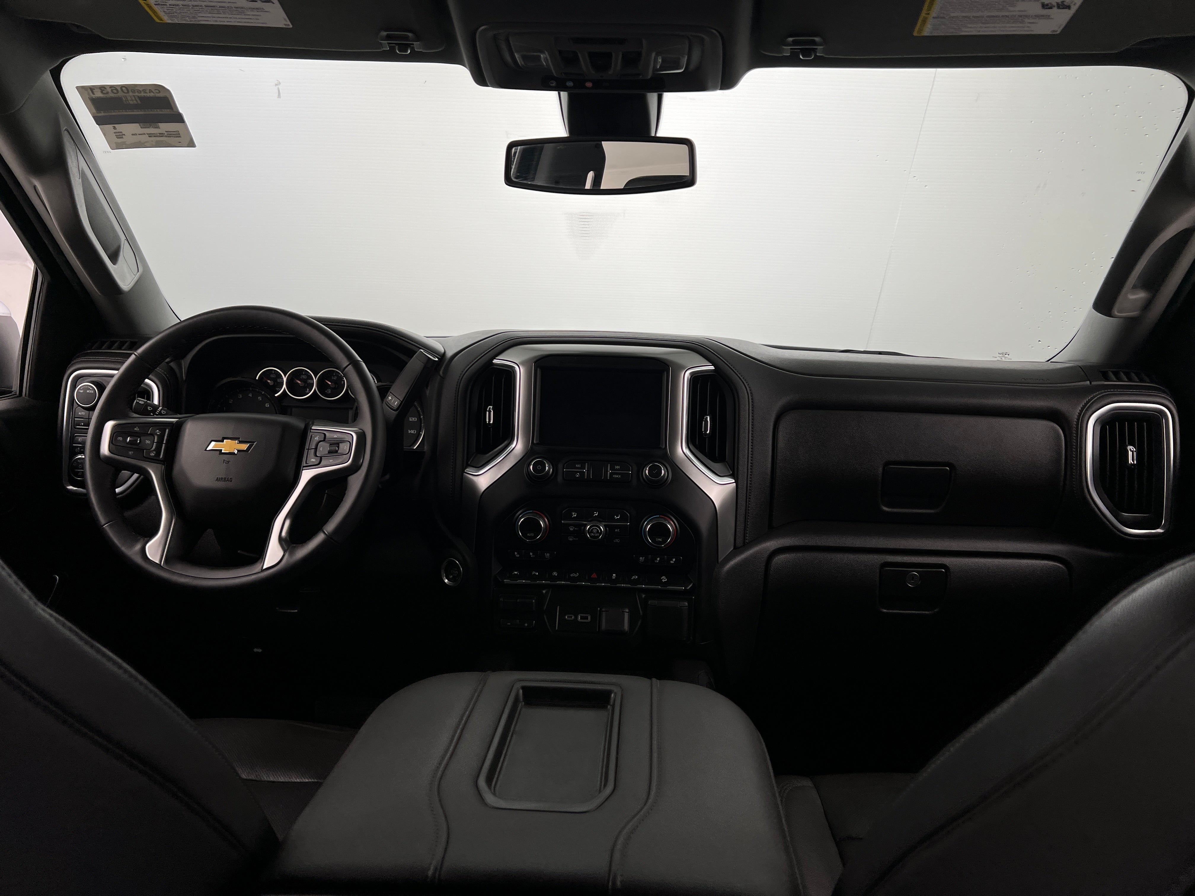 2022 Chevrolet Silverado 1500 Limited LTZ 2