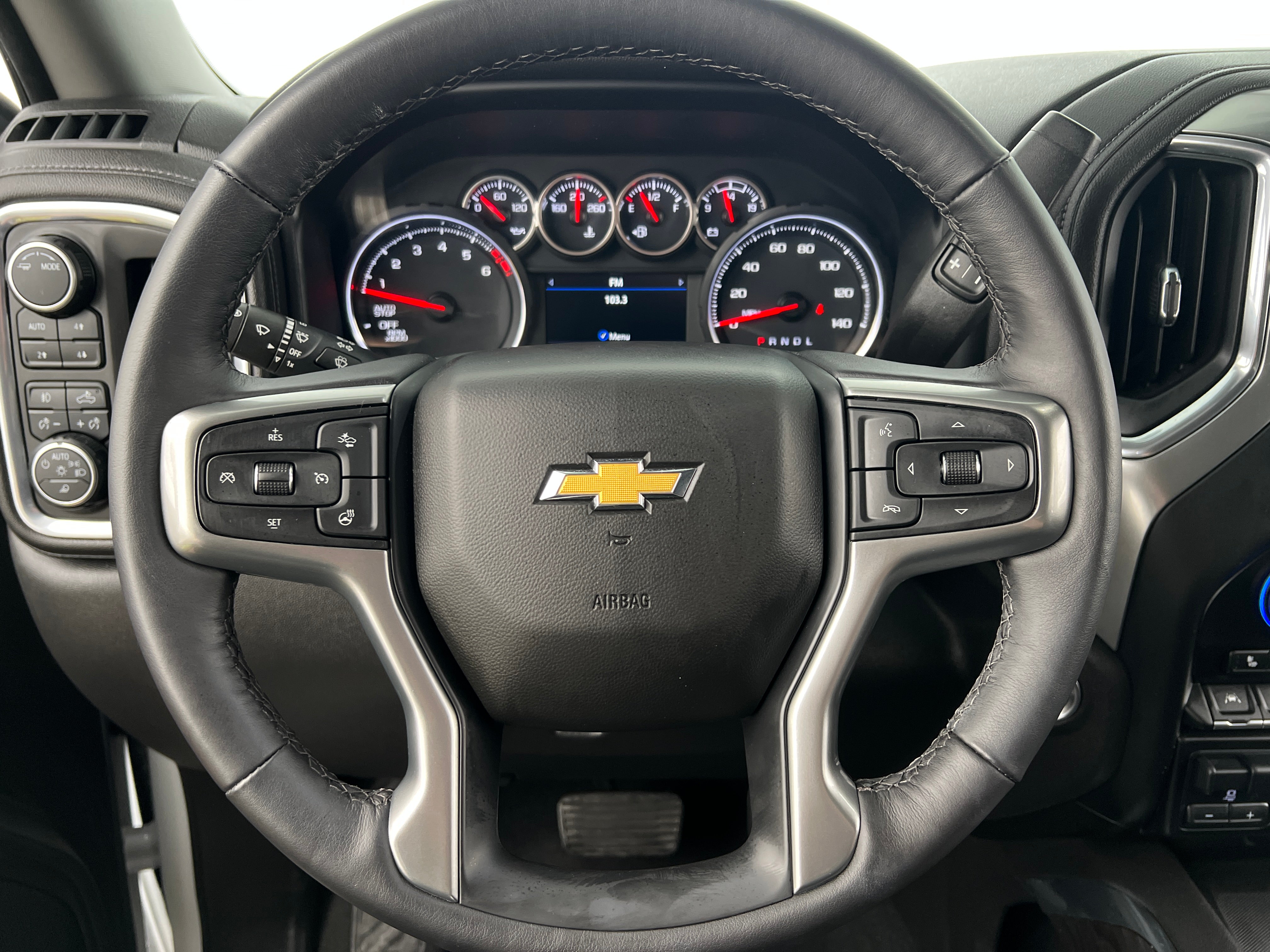 2022 Chevrolet Silverado 1500 Limited LTZ 4