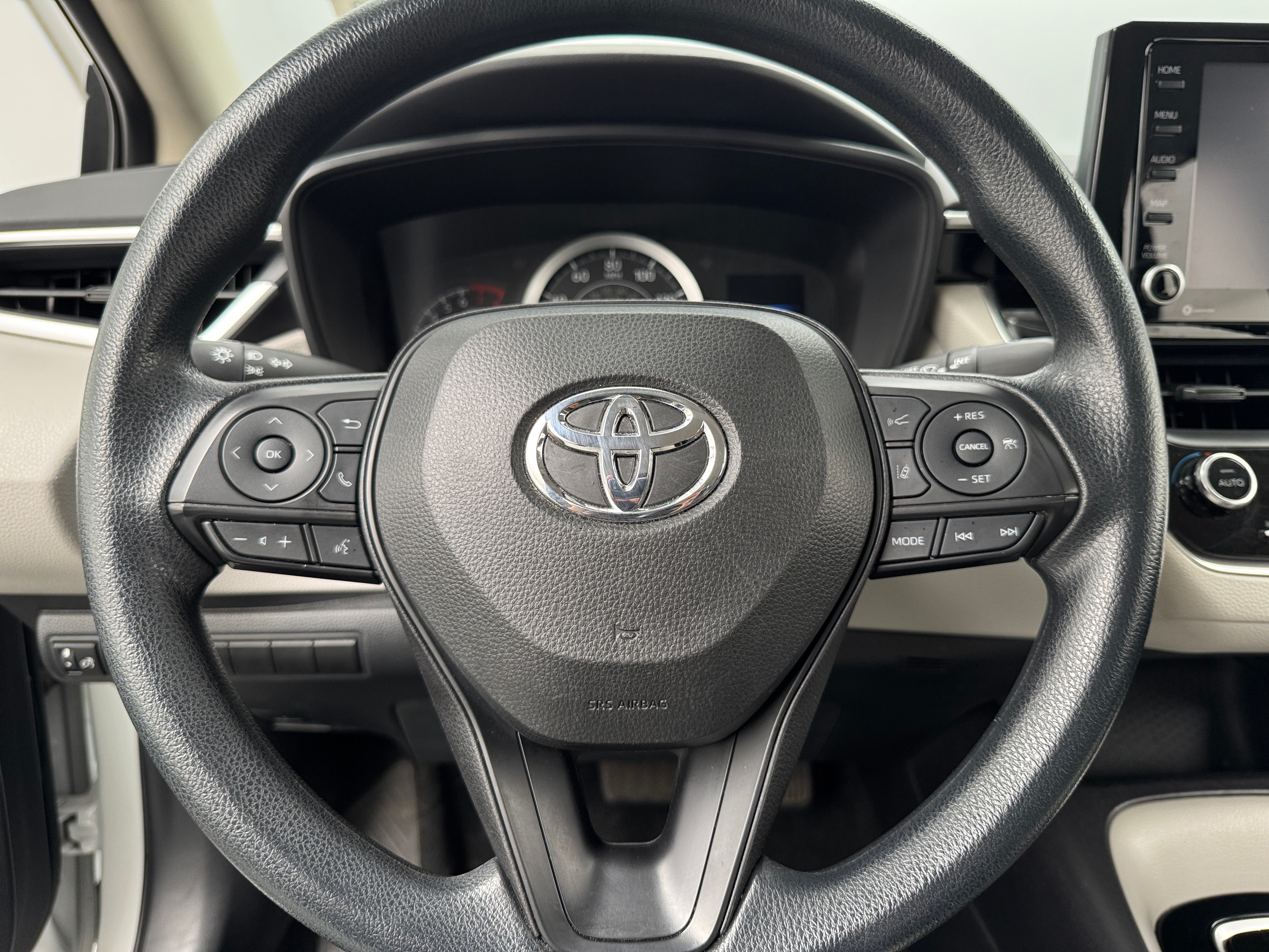 2022 Toyota Corolla LE 5