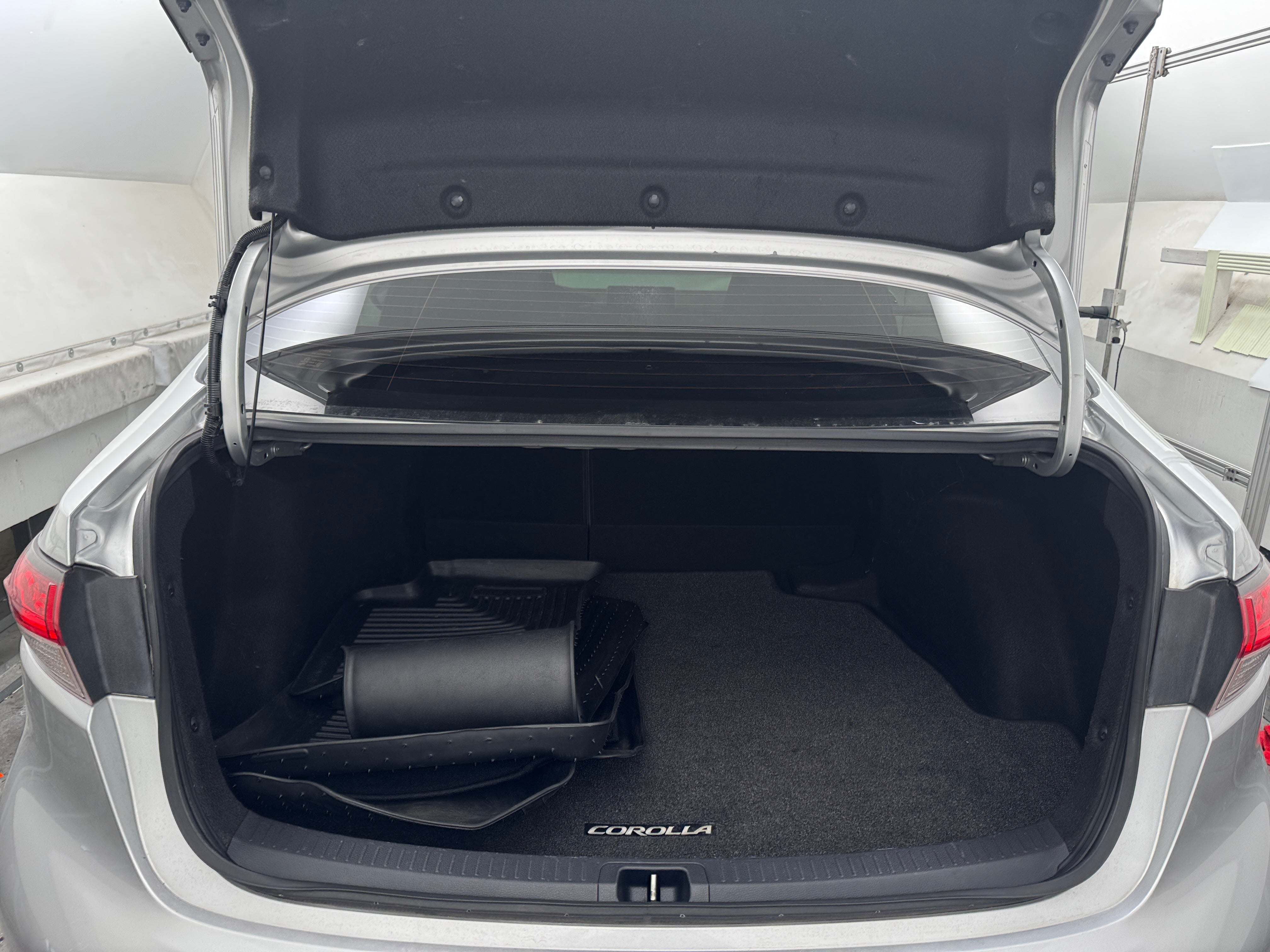 2020 Toyota Corolla SE 7