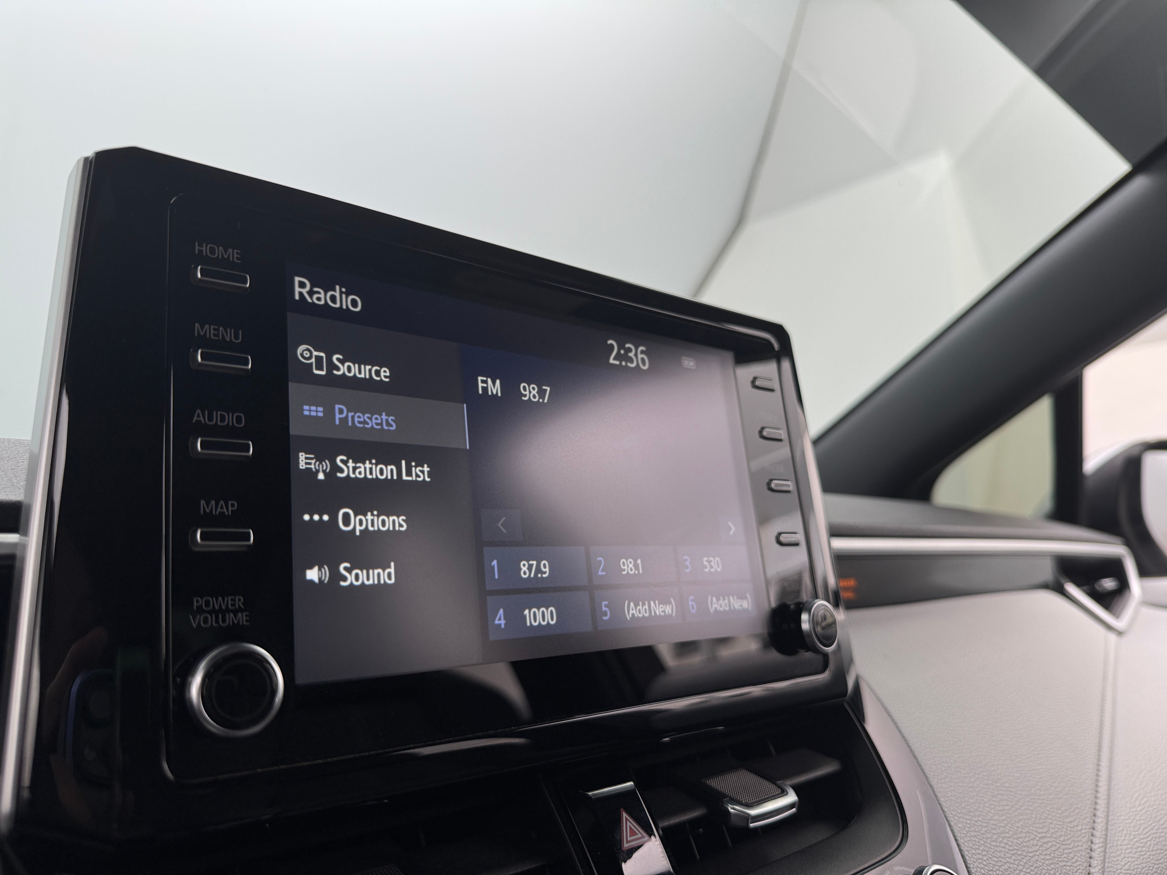 2020 Toyota Corolla SE 4