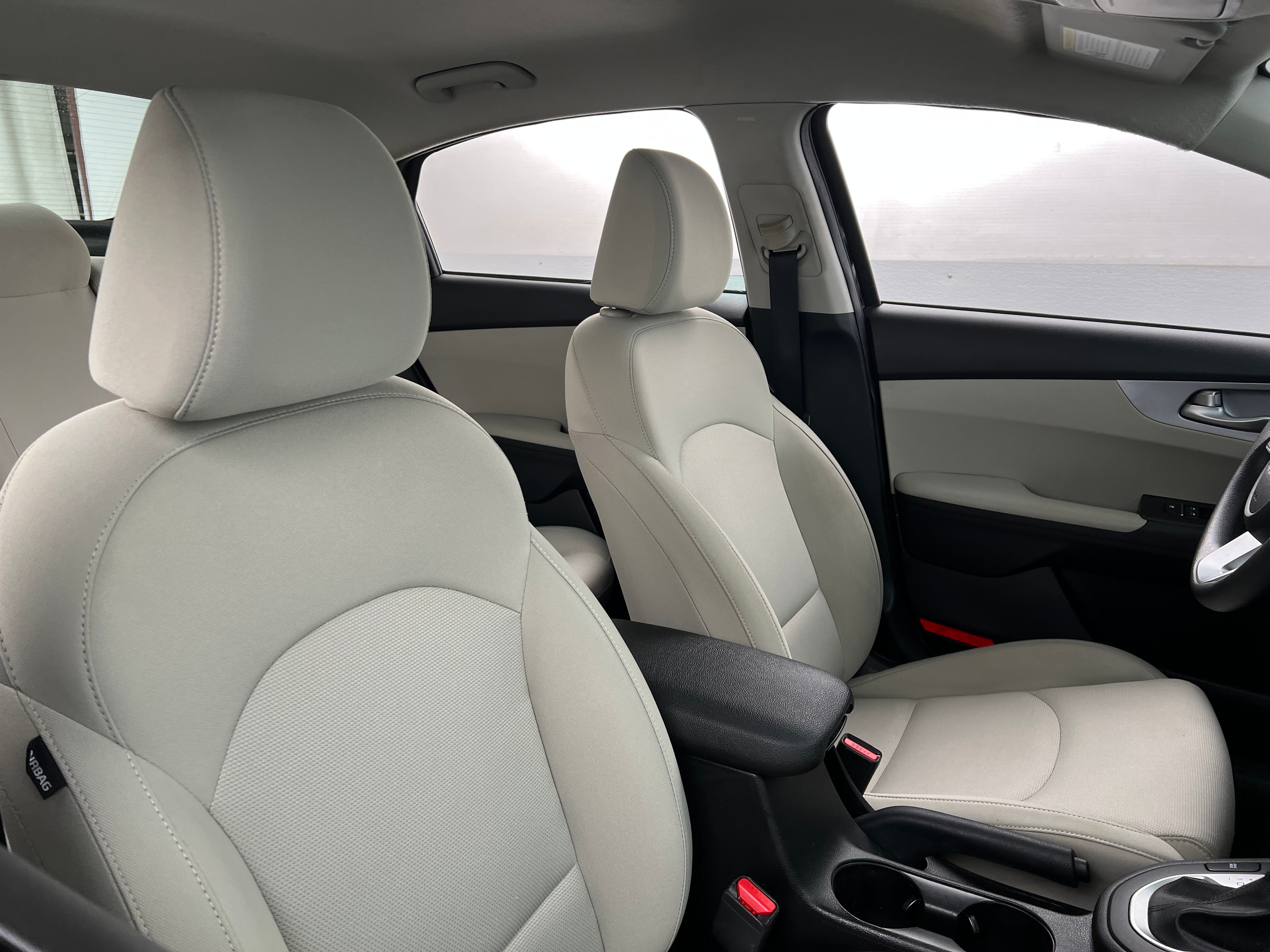 2023 Kia Forte LXS 2