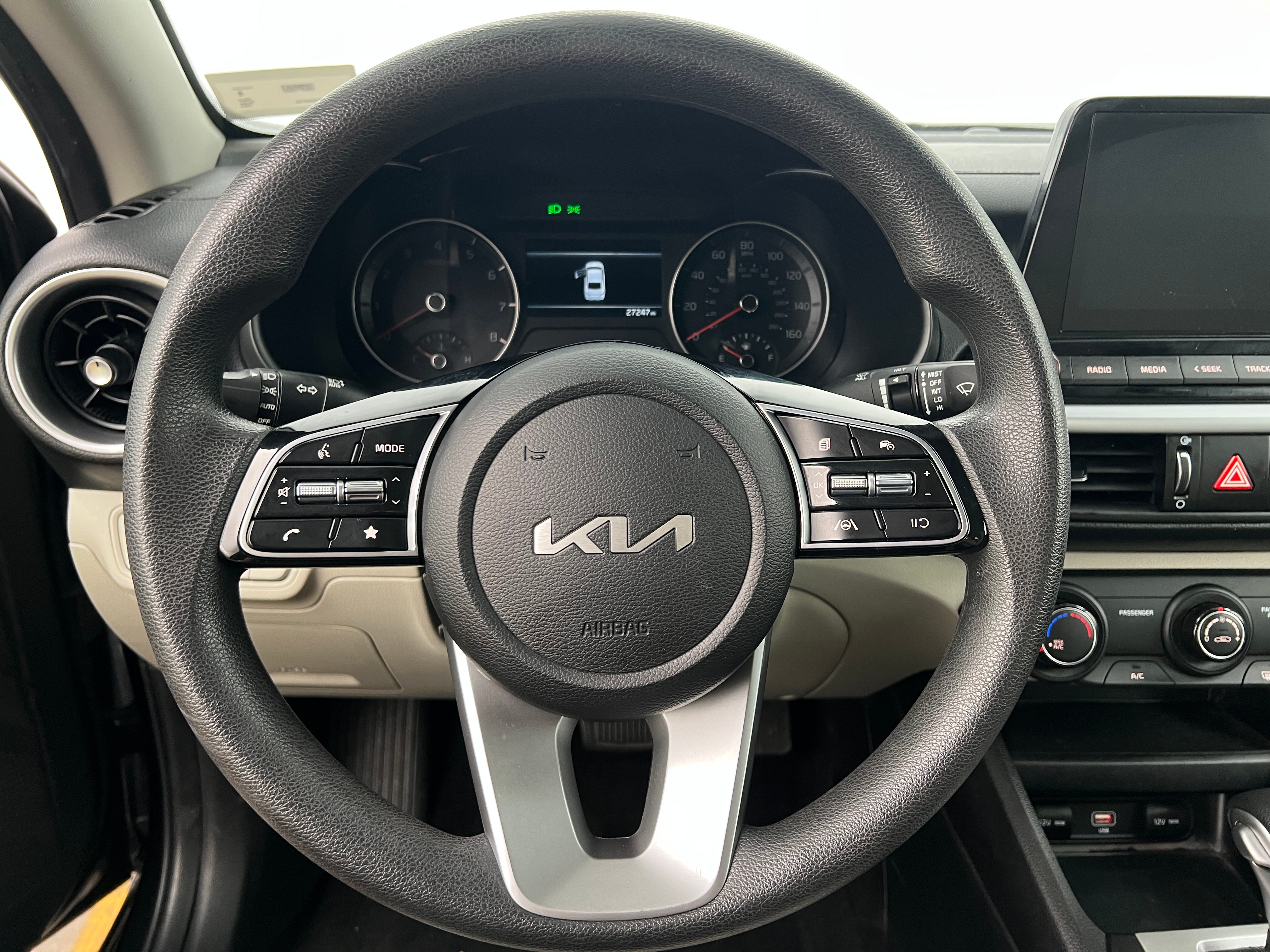 2023 Kia Forte LXS 5