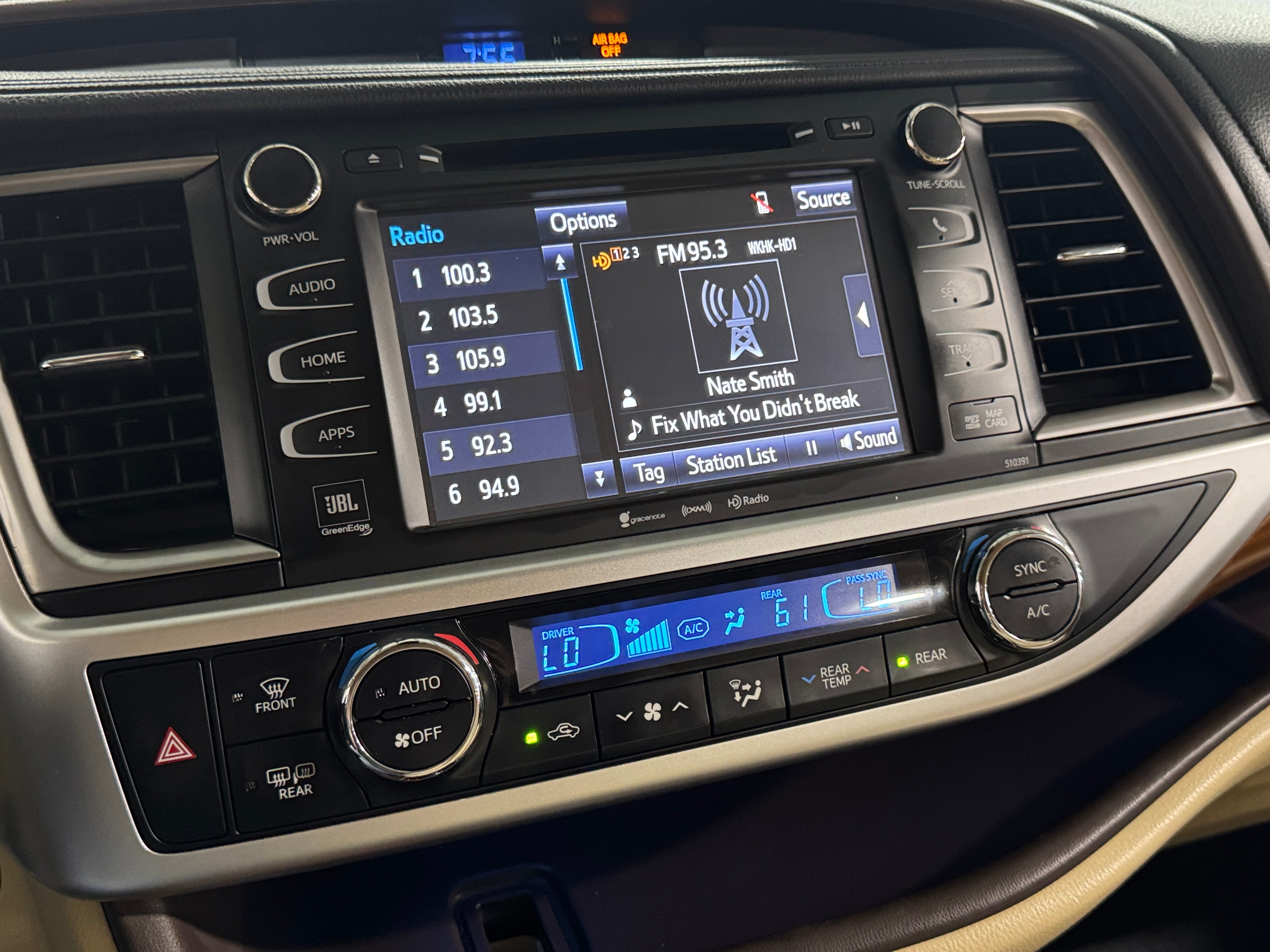 2019 Toyota Highlander Limited 3