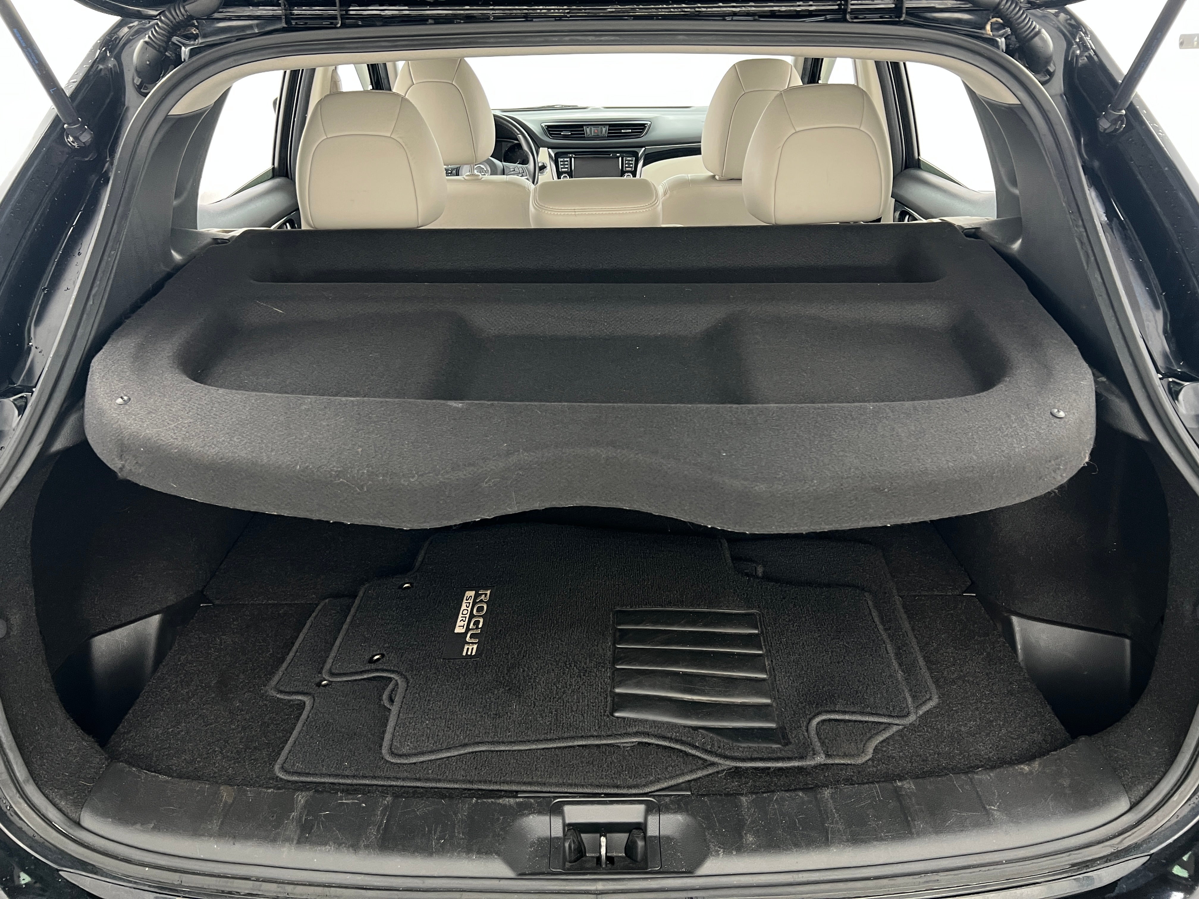 2017 Nissan Rogue Sport SL 6