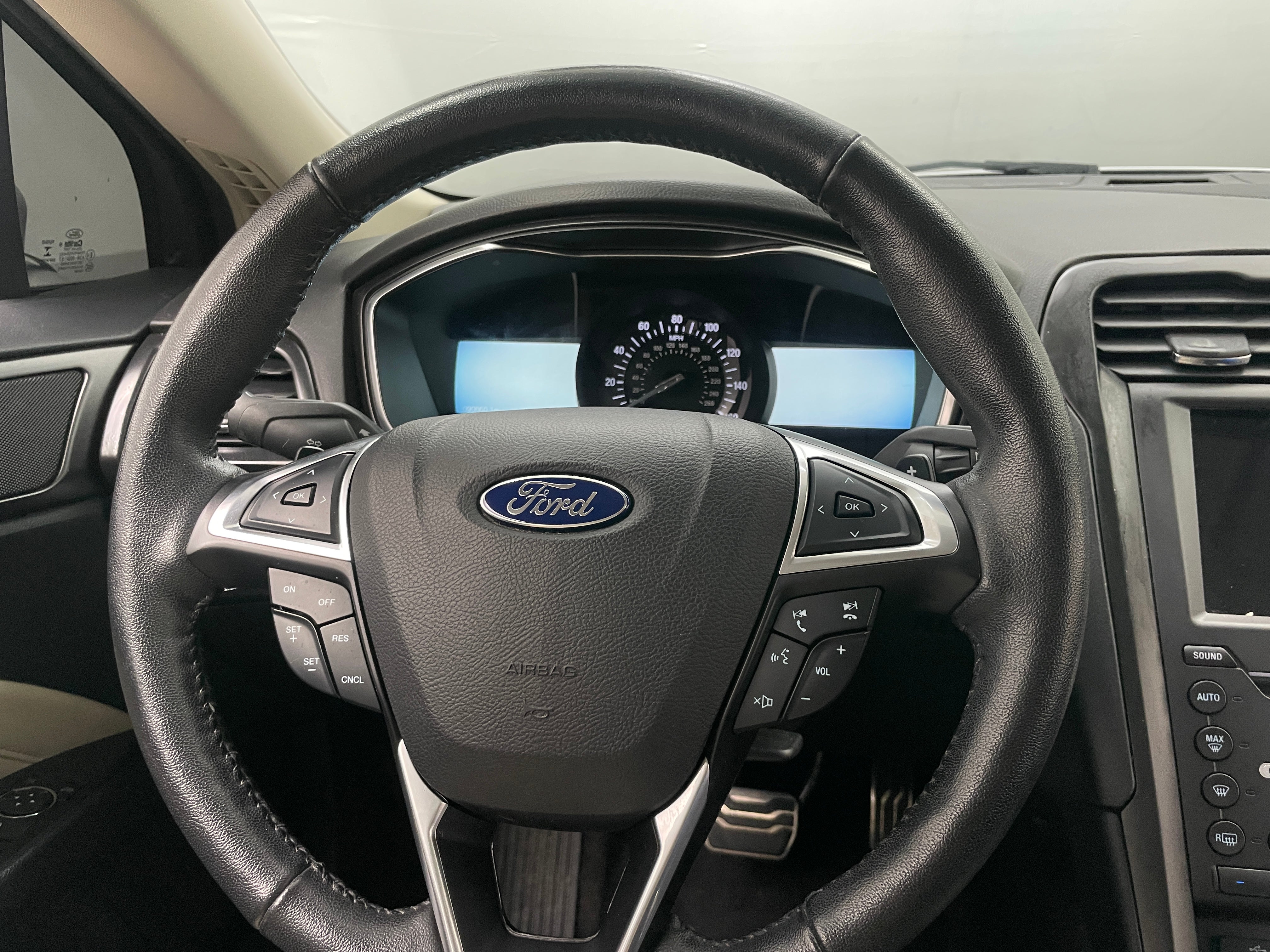 2017 Ford Fusion Titanium 4