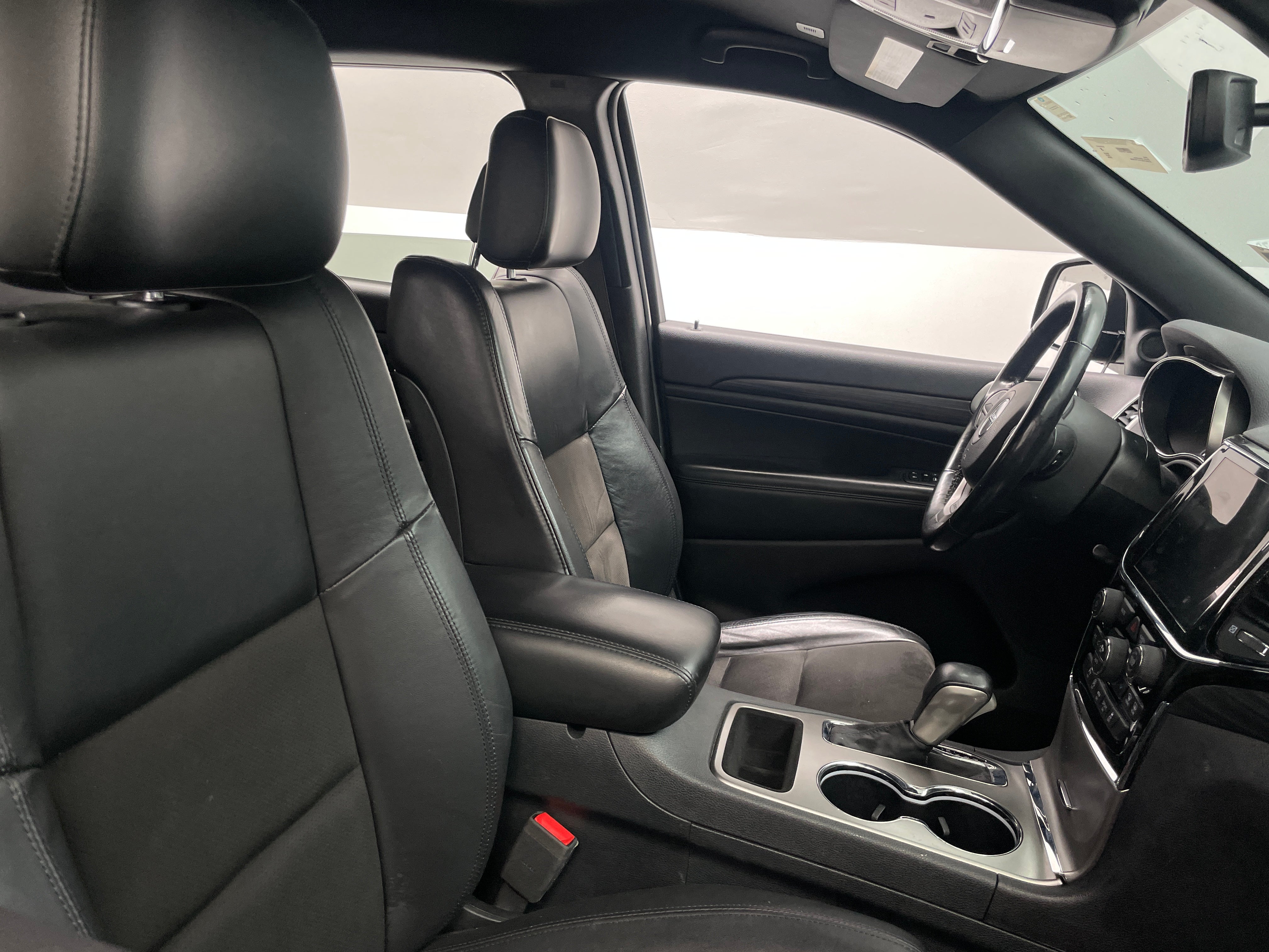 2020 Jeep Grand Cherokee Altitude 2
