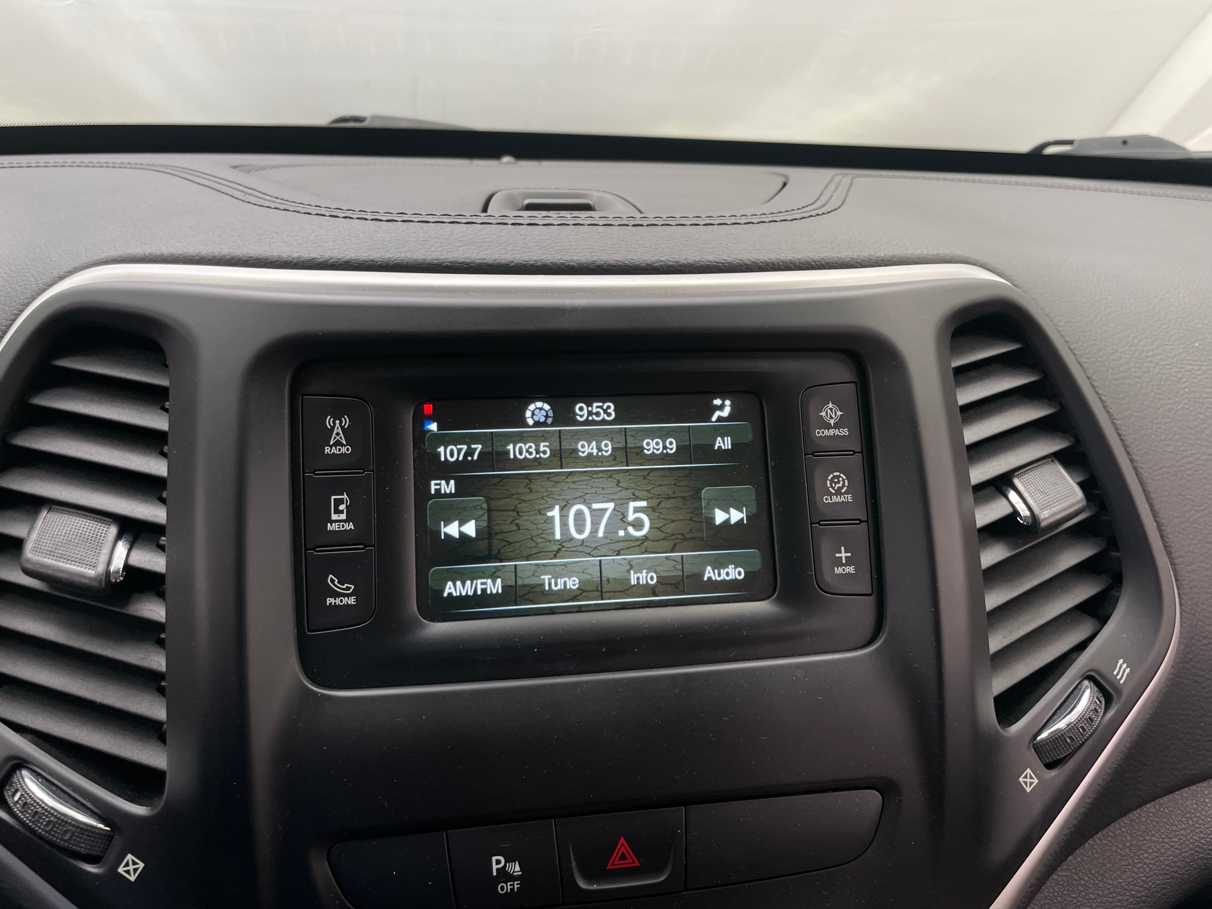 2016 Jeep Cherokee Latitude 4