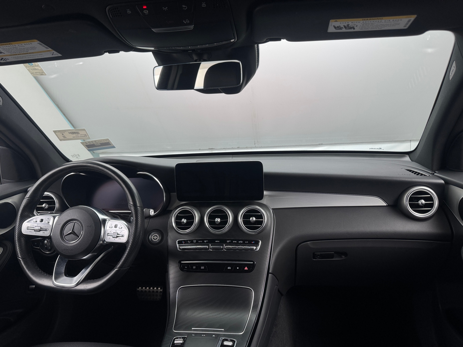 Thumbnail: 2022 Mercedes-Benz GLC - 2