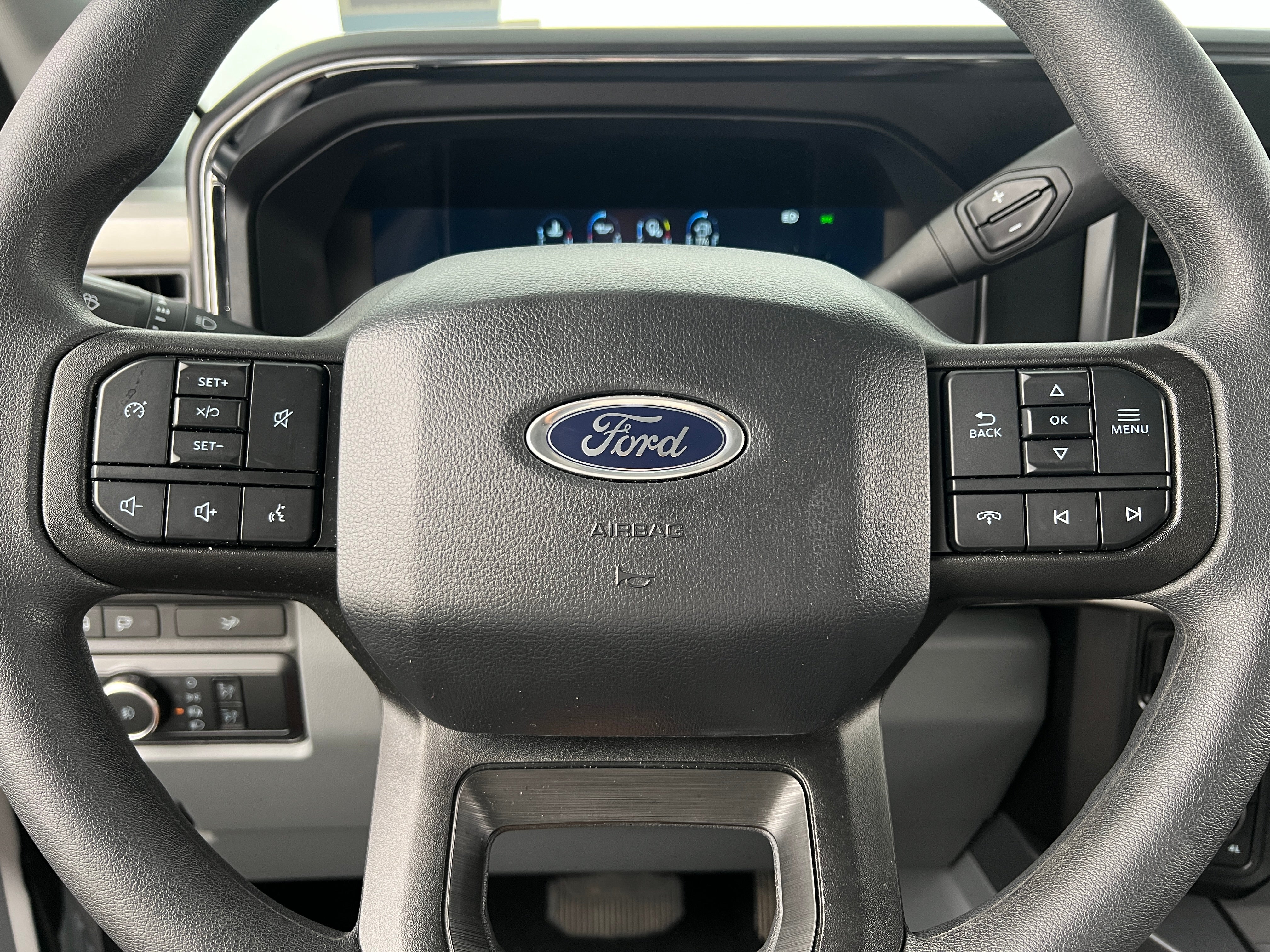 2024 Ford Econoline E-250 5