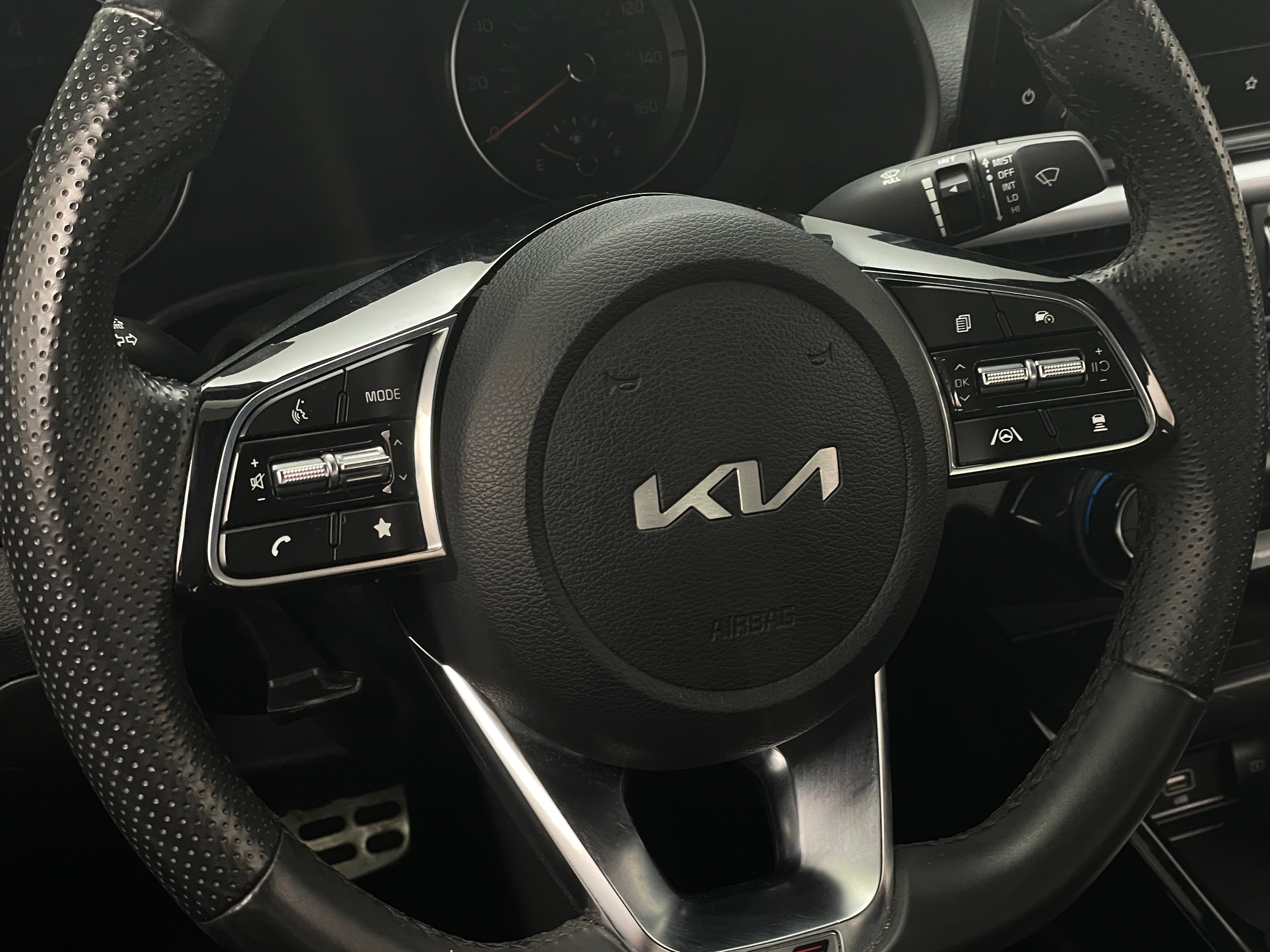 2023 Kia Forte GT-Line 5
