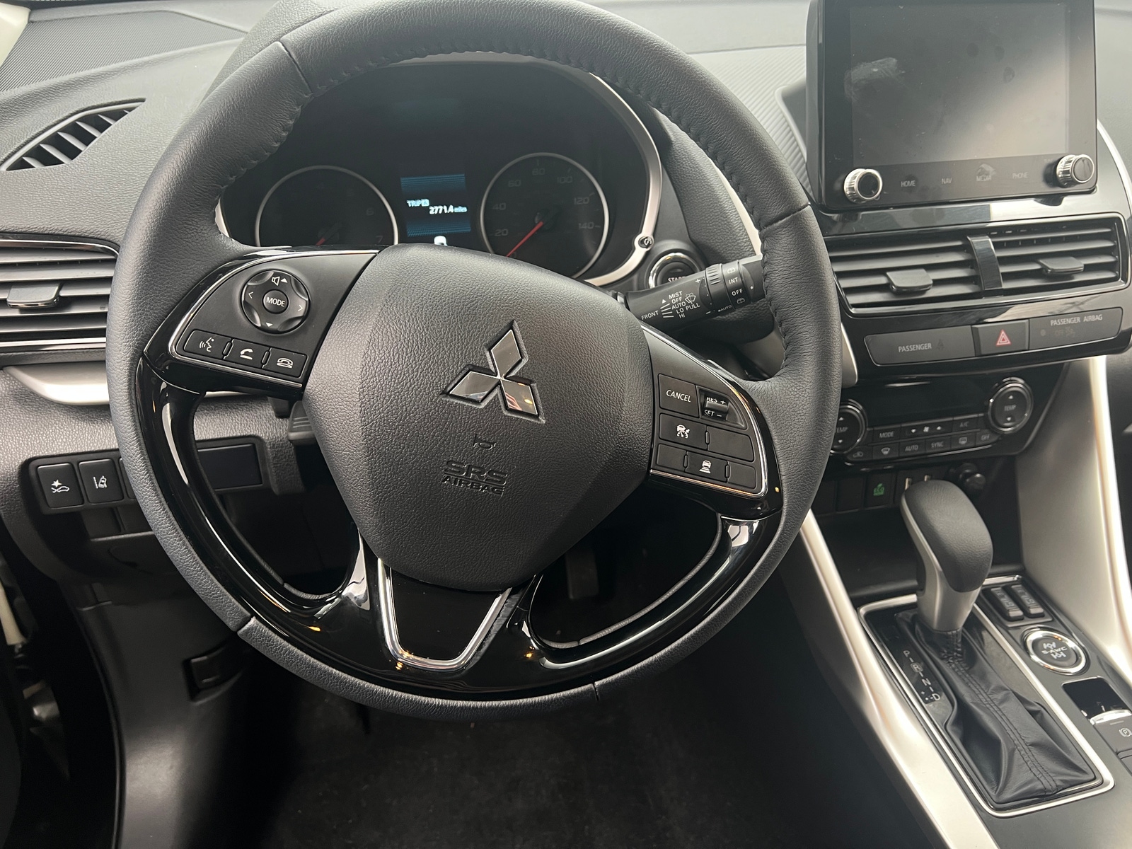 Thumbnail: 2024 Mitsubishi Eclipse Cross - 4