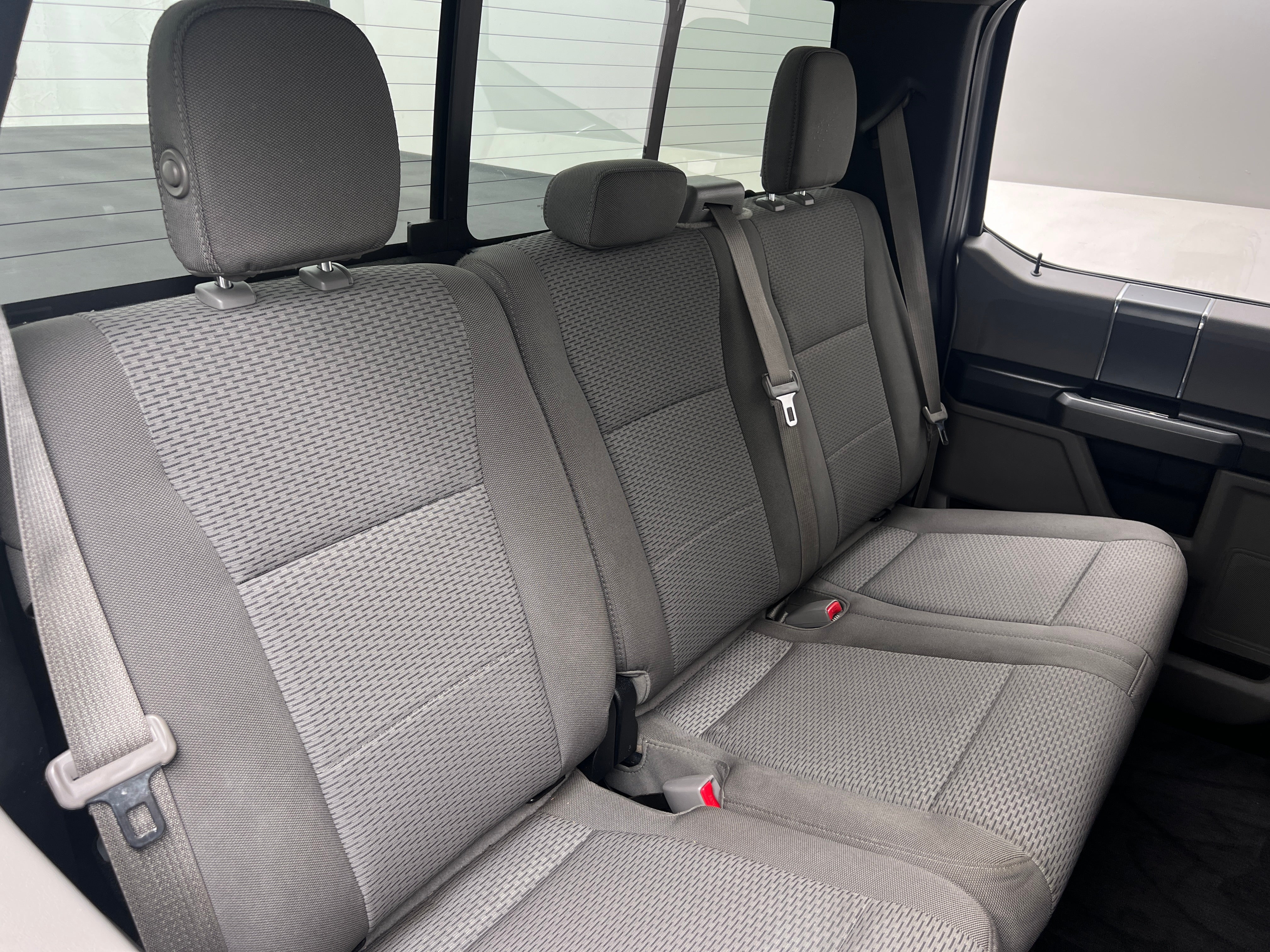 2017 Ford Econoline E-150 6