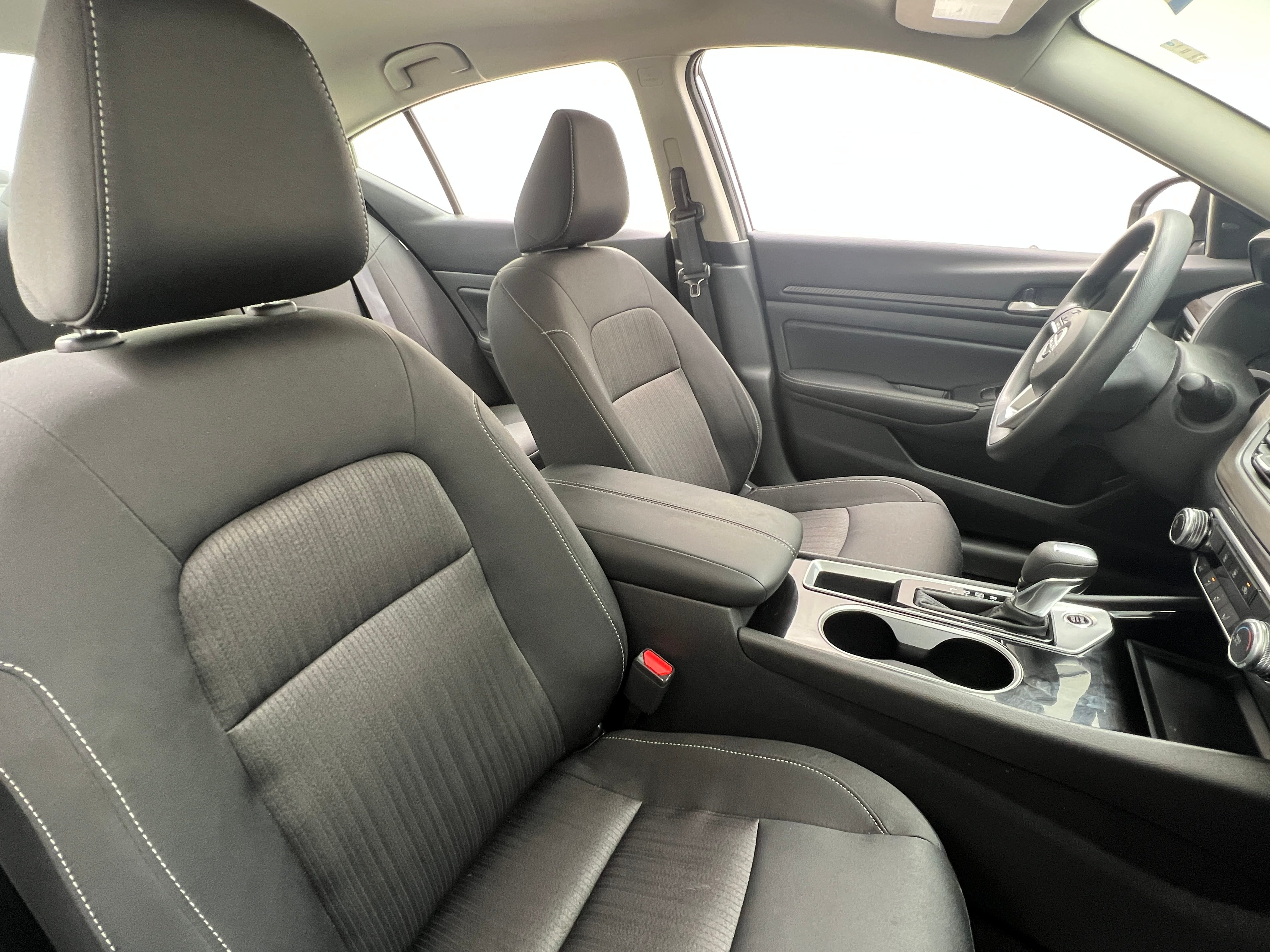 2024 Nissan Altima SV 2