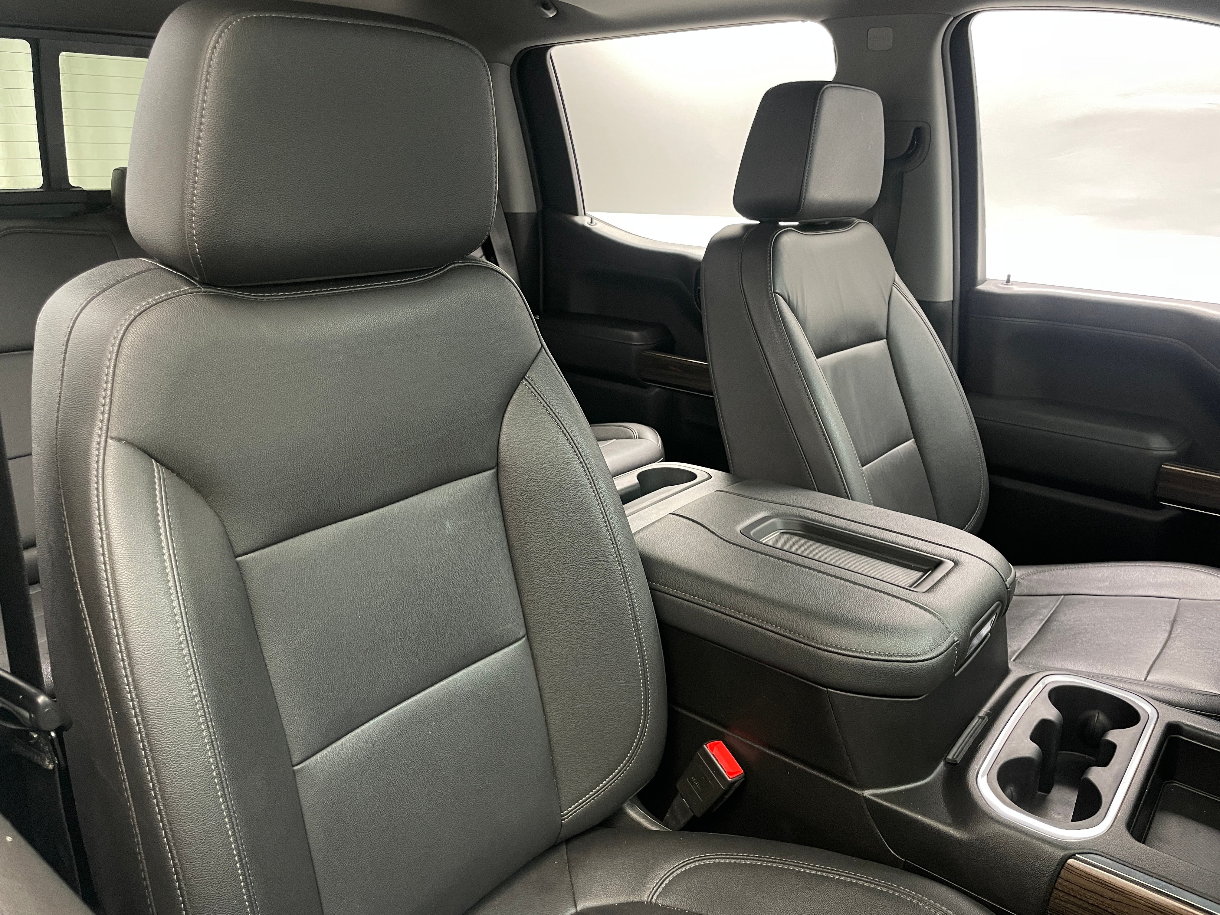 2022 Chevrolet Silverado 1500 Limited LT Trail Boss 2