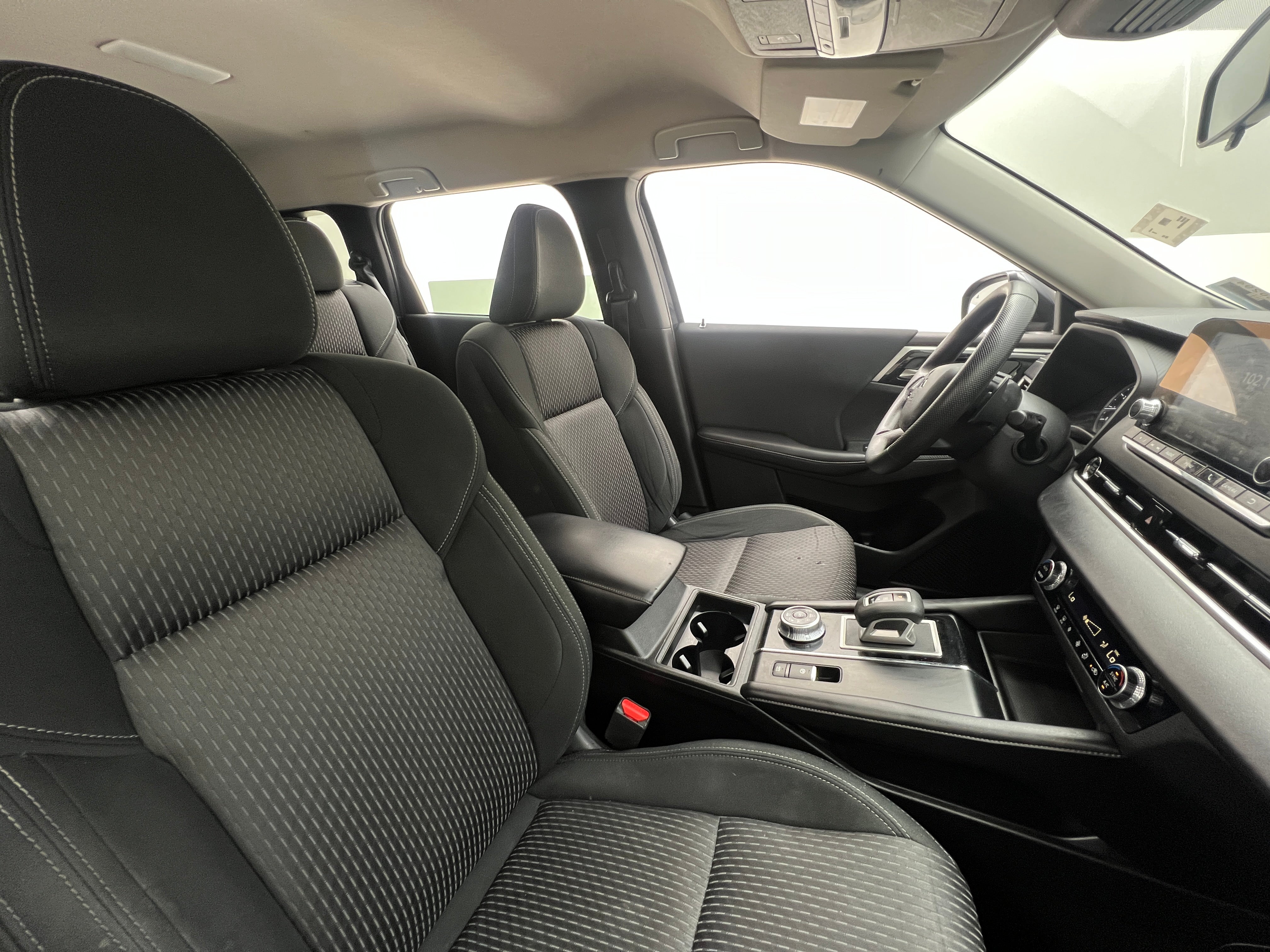 2022 Mitsubishi Outlander ES 2
