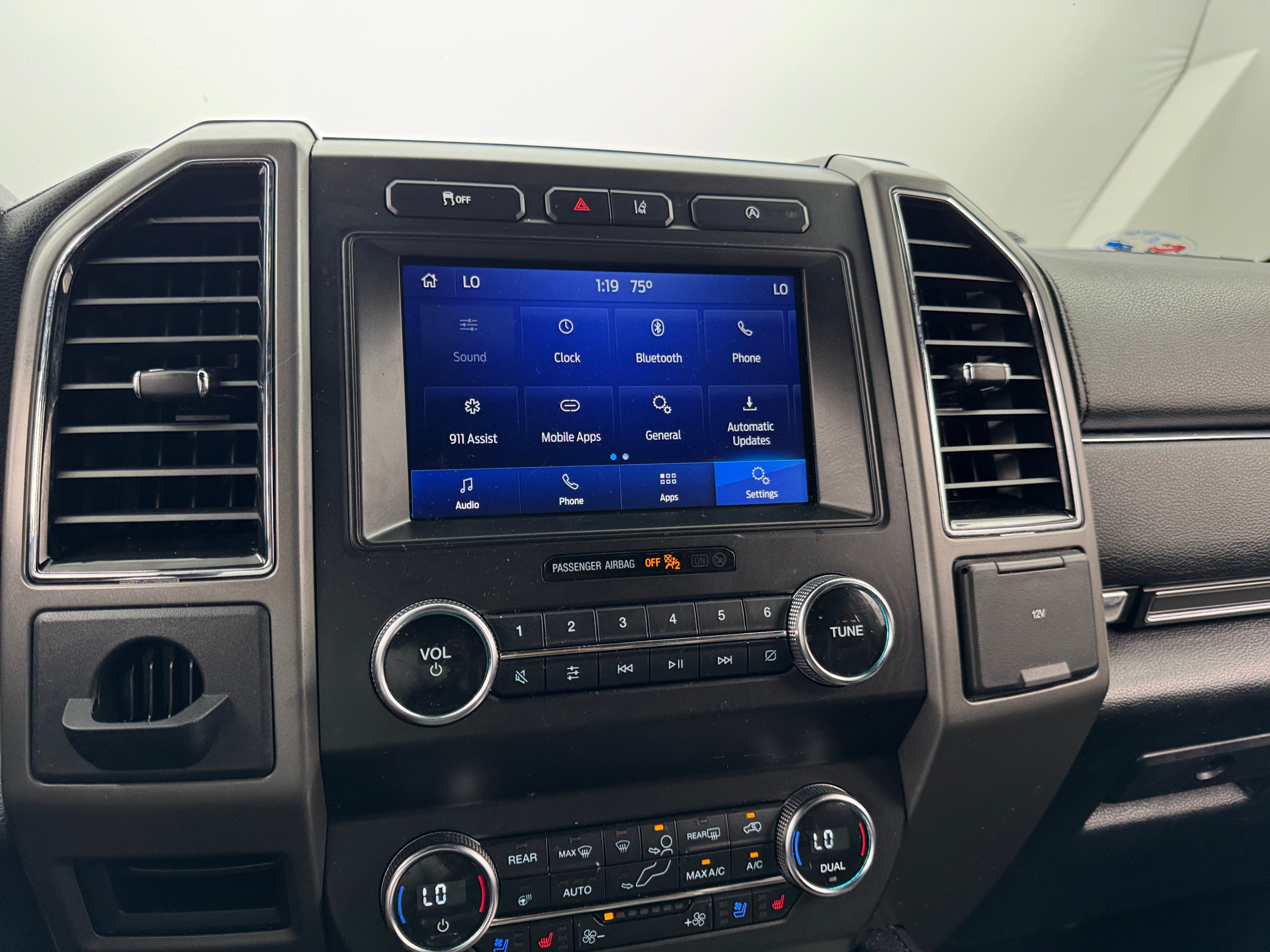 2020 Ford Expedition XLT 4