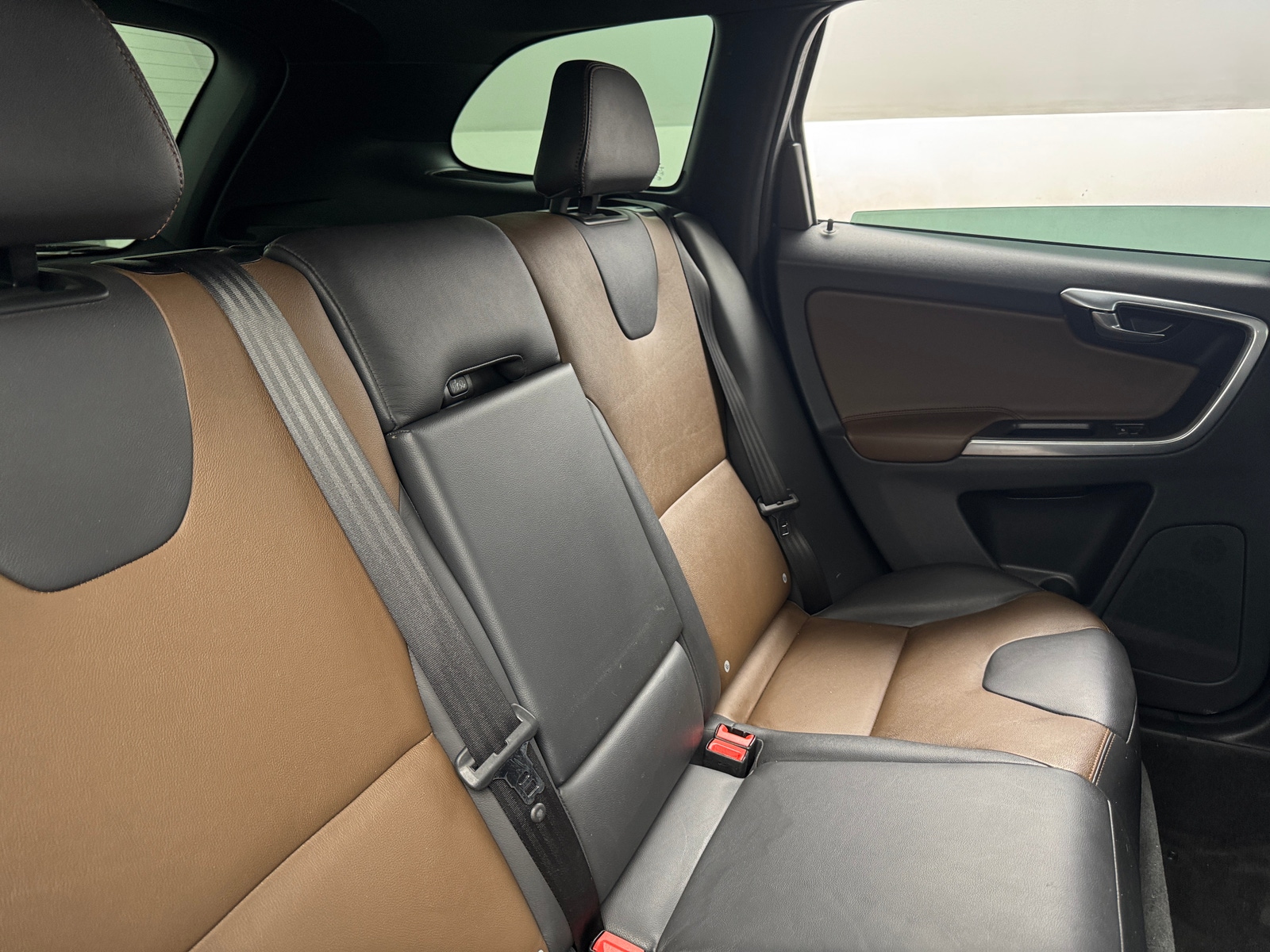 Thumbnail: 2016 Volvo XC60 - 5