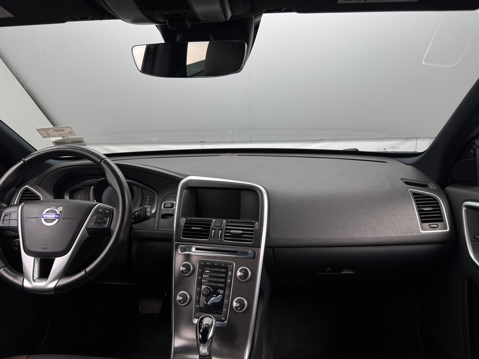 Thumbnail: 2016 Volvo XC60 - 2