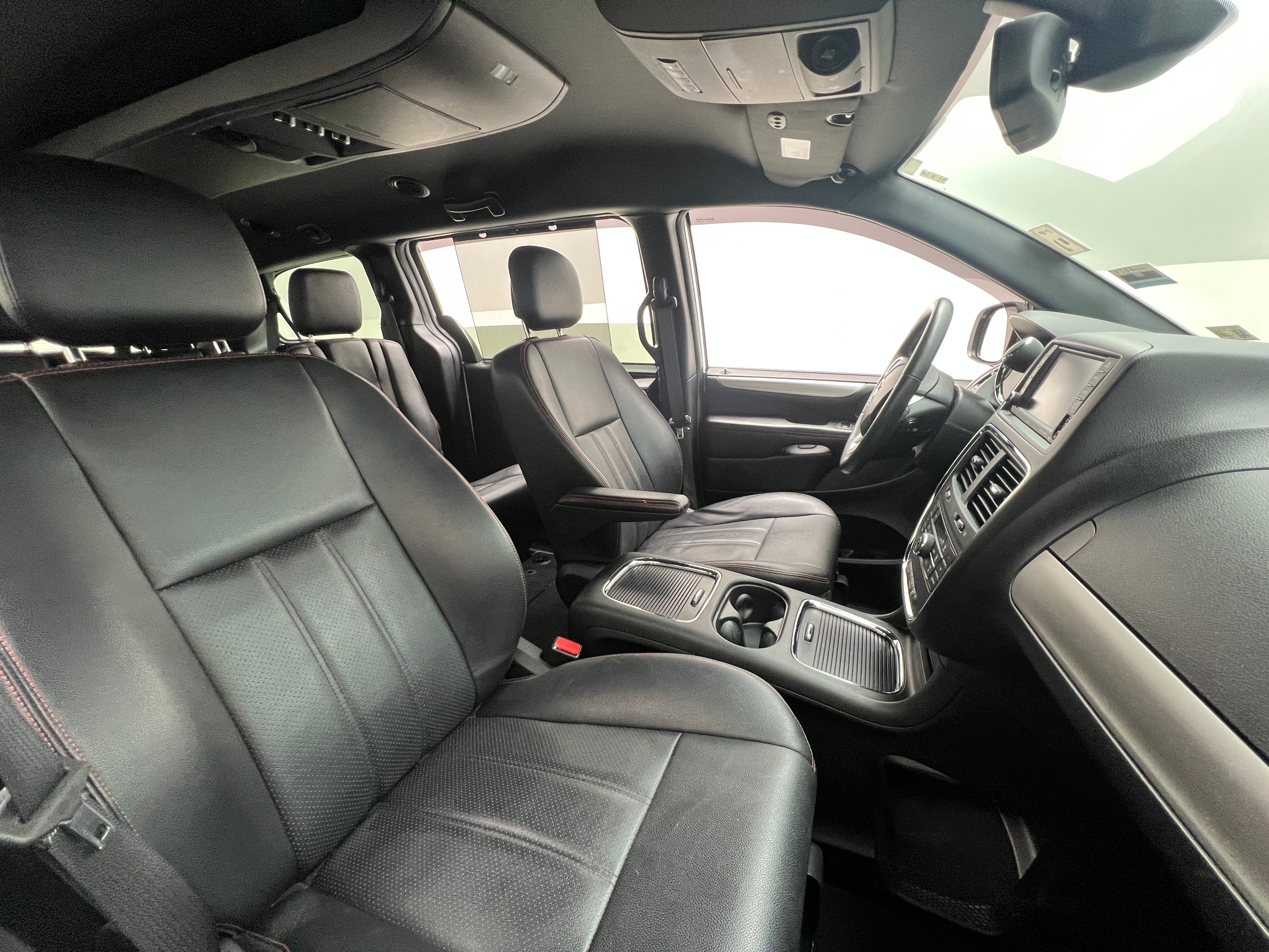 2019 Dodge Grand Caravan SE 2