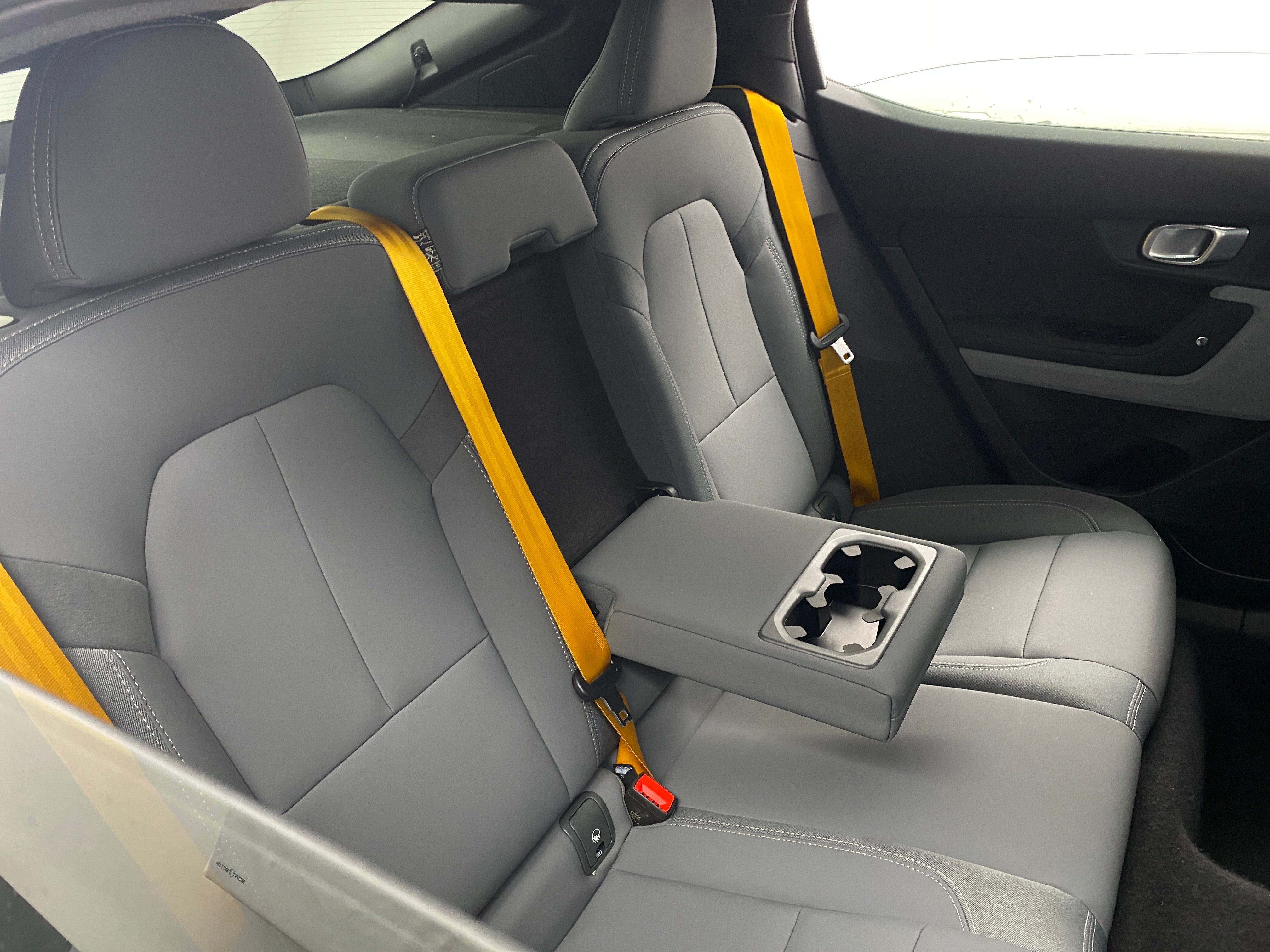 2021 Polestar 2  6