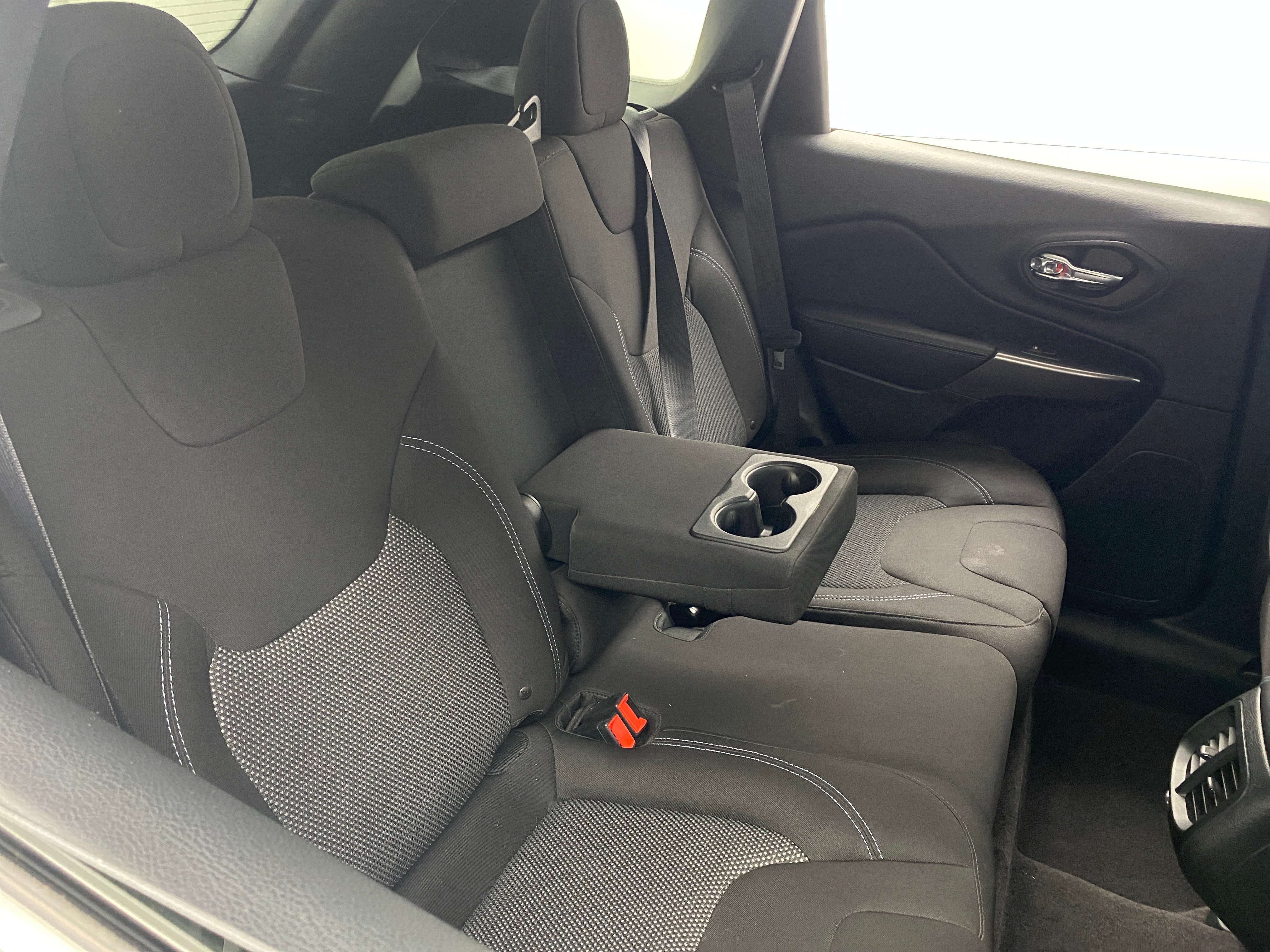 2019 Jeep Cherokee Latitude 6