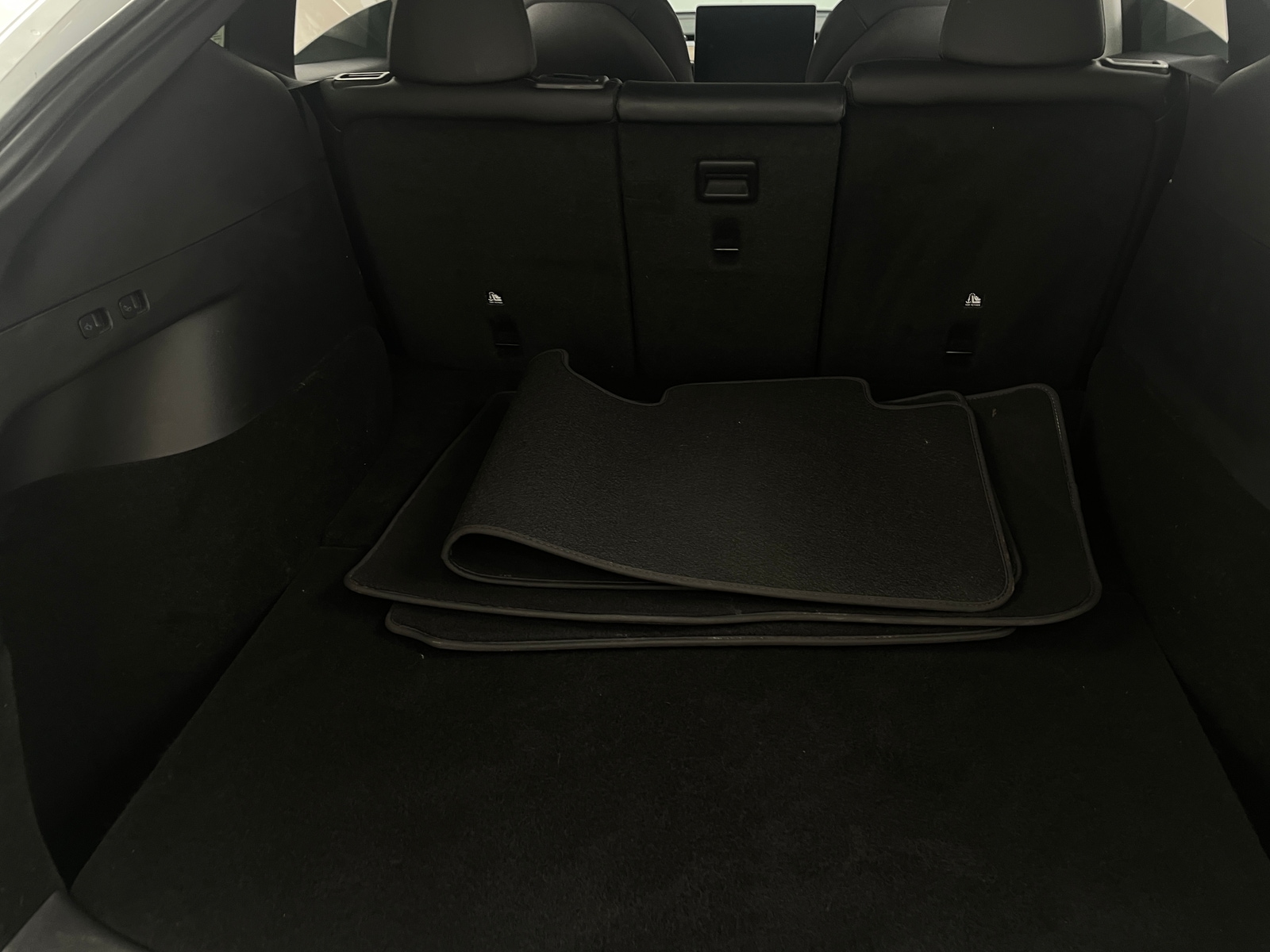 Thumbnail: 2022 Tesla Model Y - 5