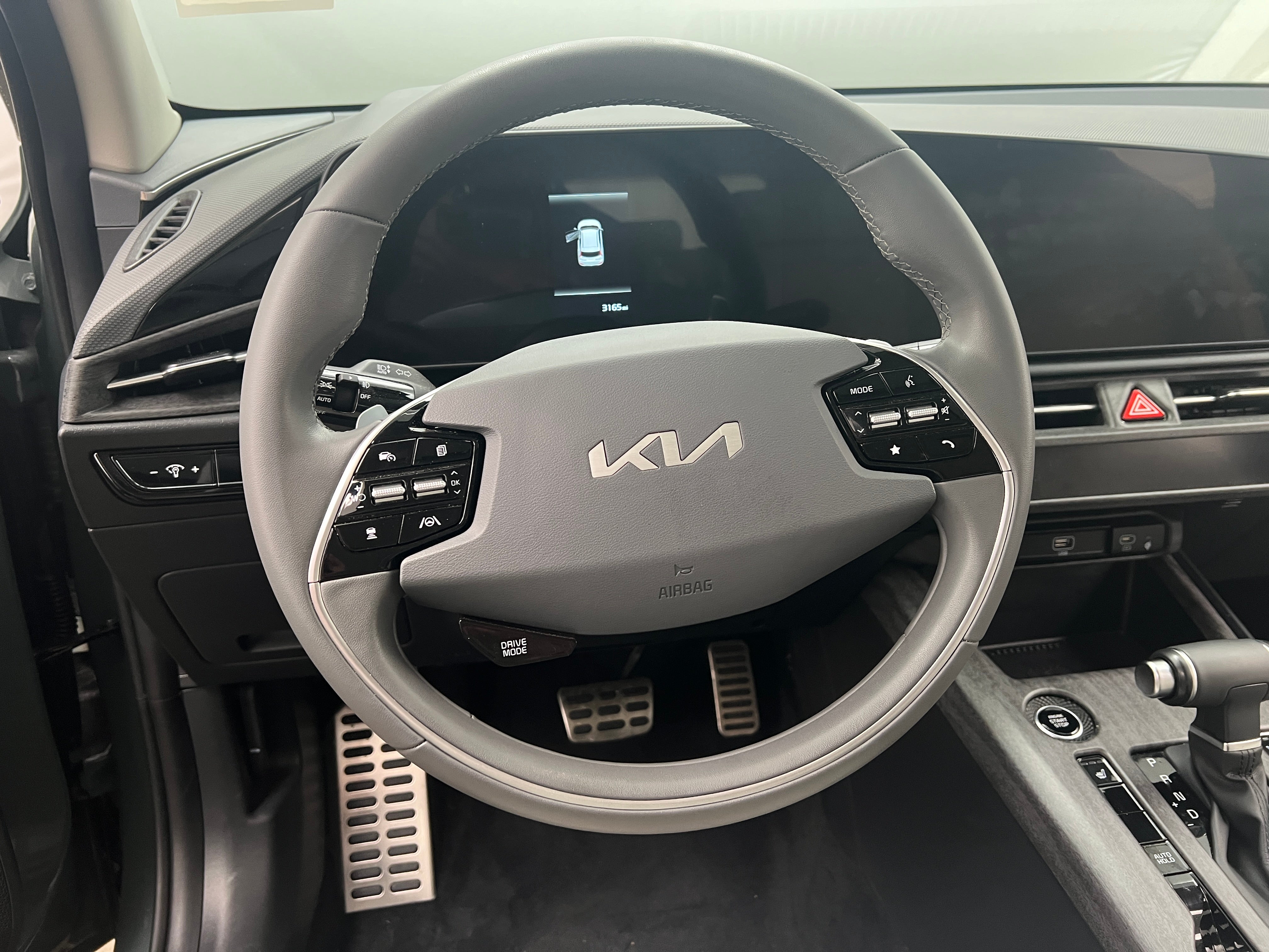 2024 Kia Niro EX Touring 4