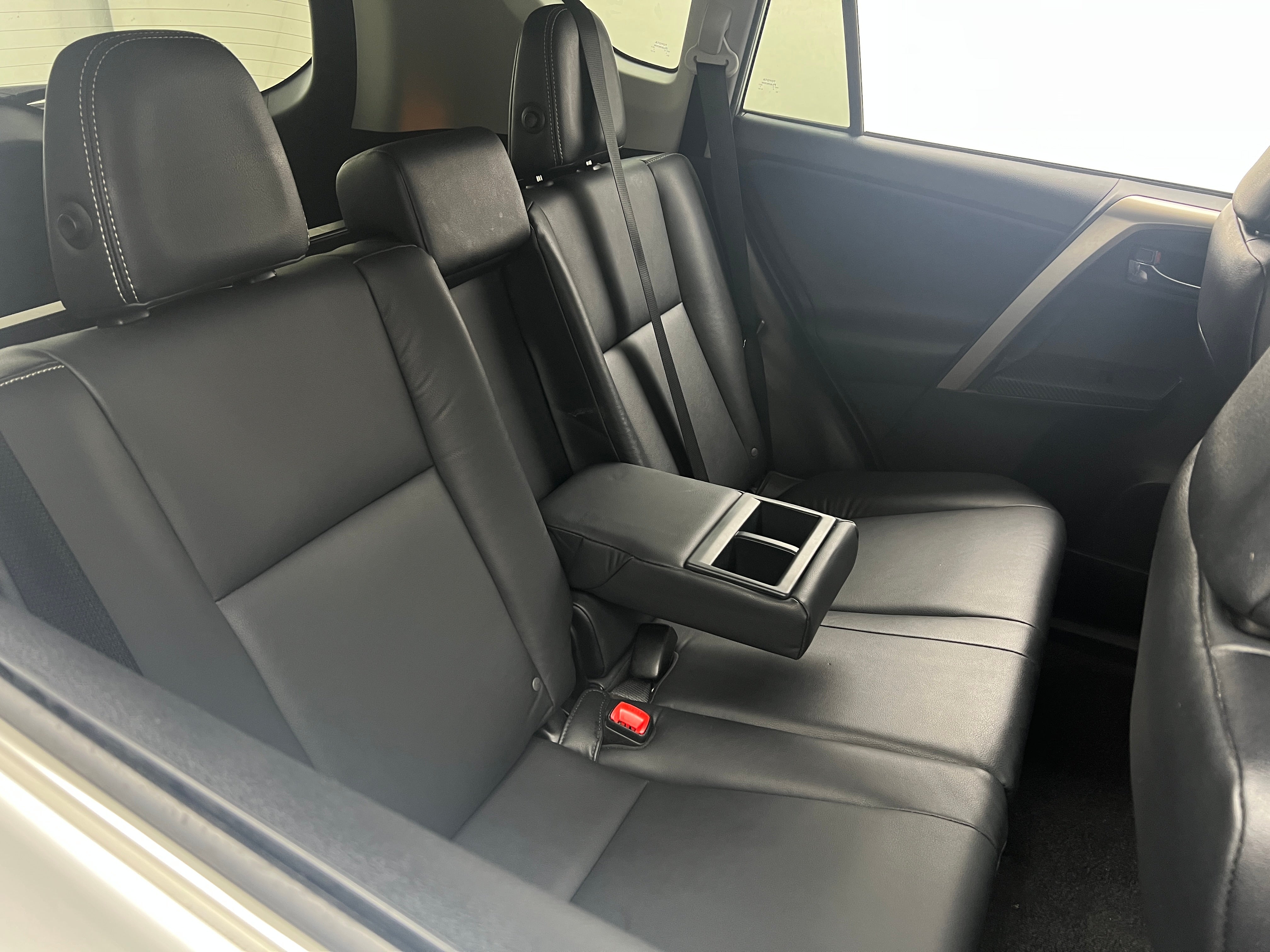 2015 Toyota RAV4 Limited 5