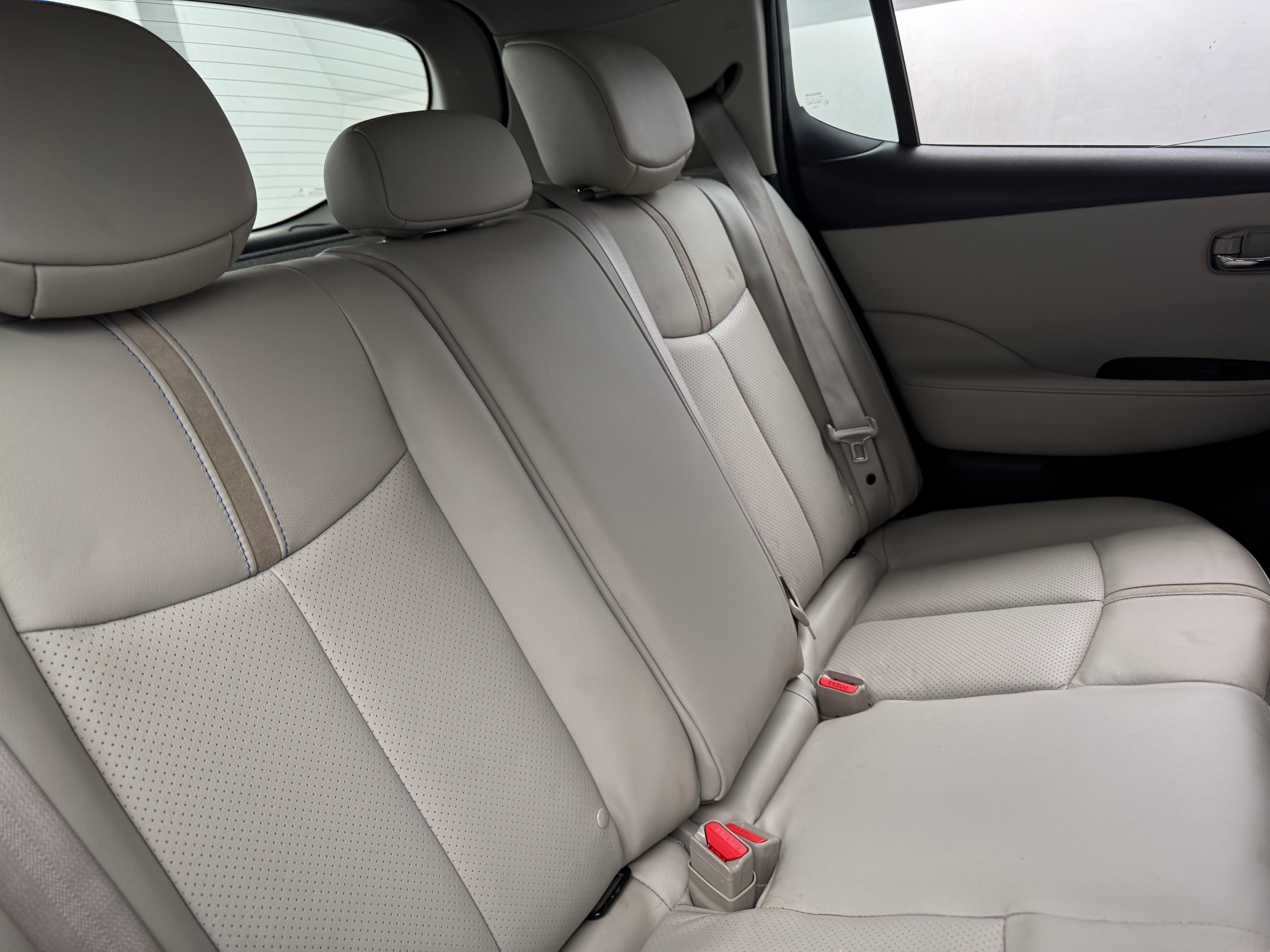 2022 Nissan Leaf SL Plus 5