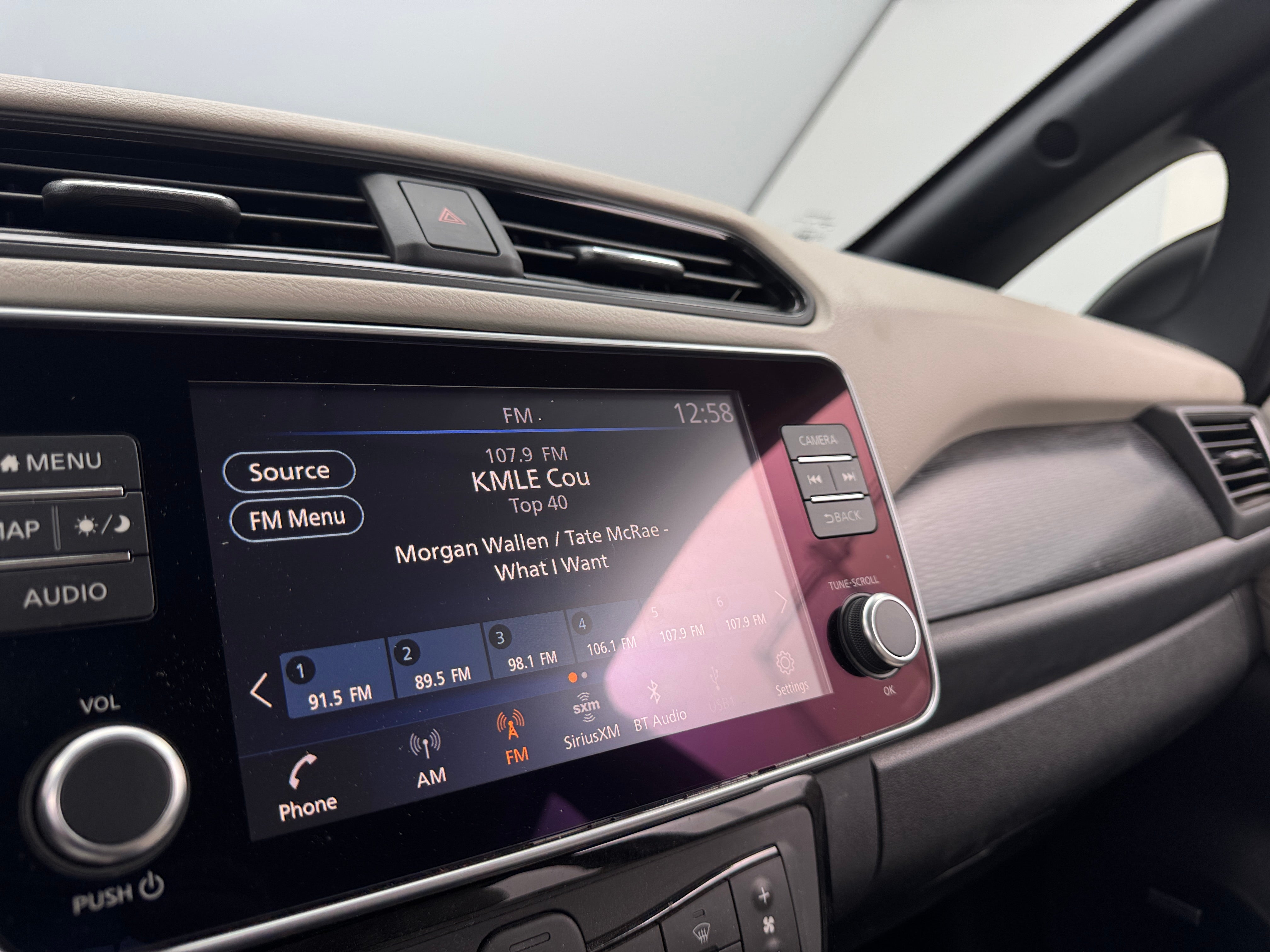 2022 Nissan Leaf SL Plus 3