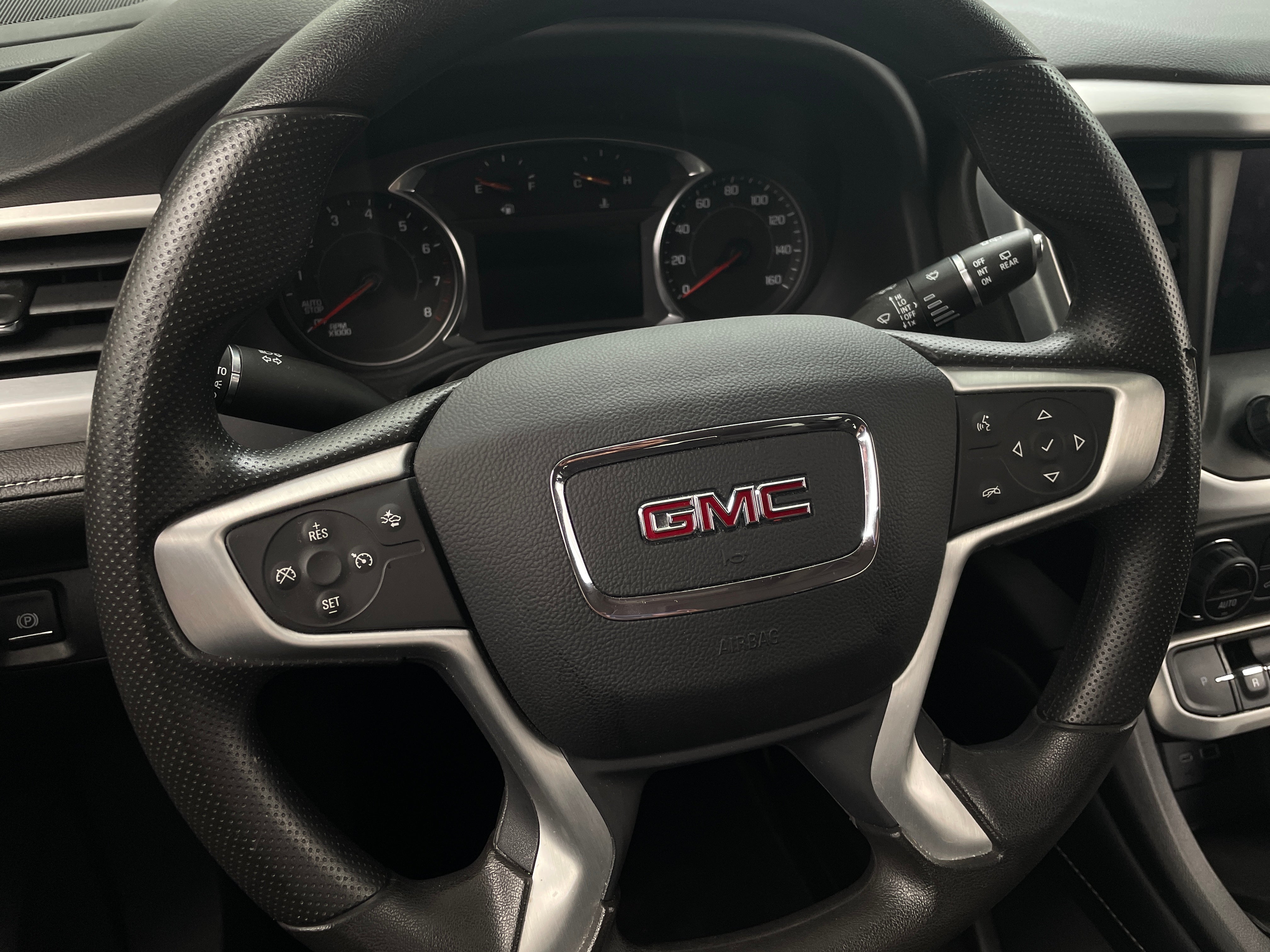 2023 GMC Acadia SLE 5