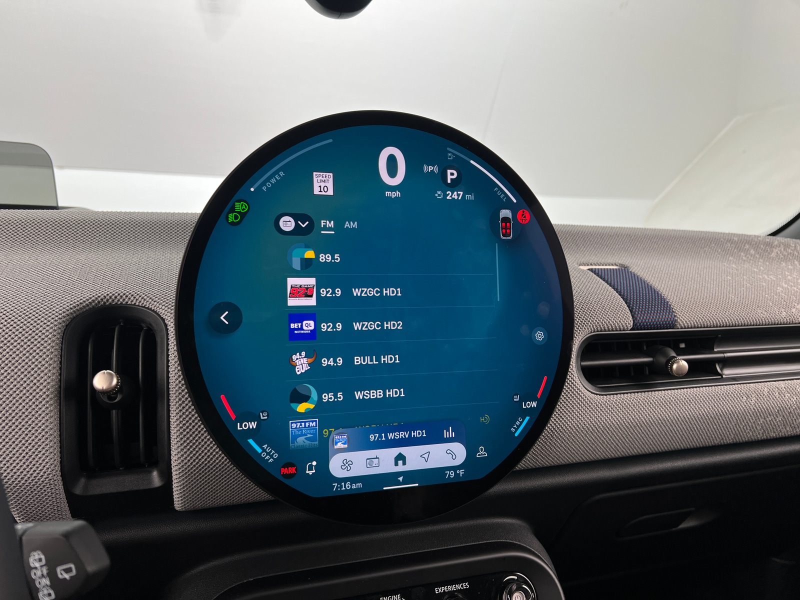 Thumbnail: 2025 MINI Cooper Hardtop - 3