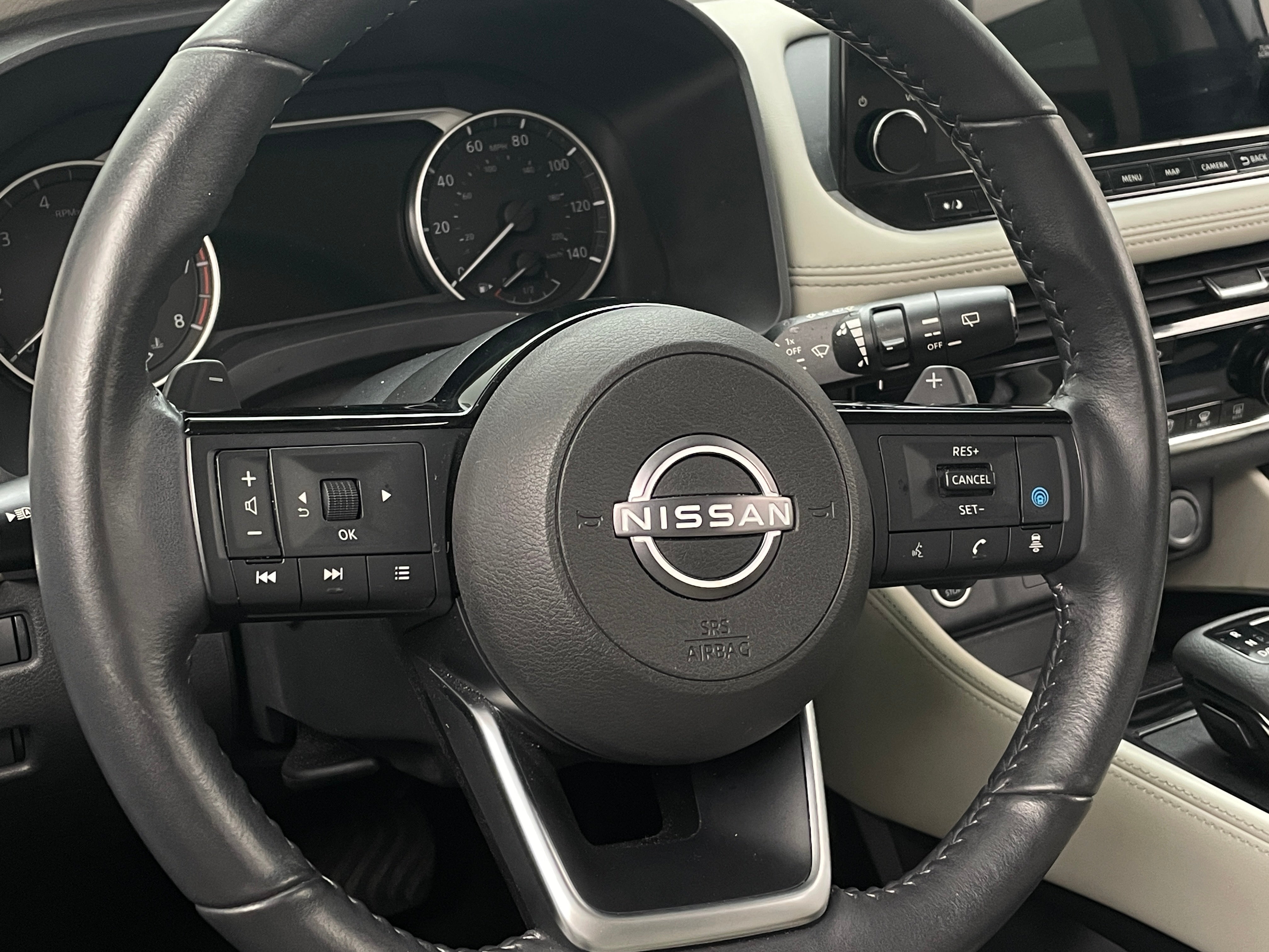 2022 Nissan Rogue SL 4