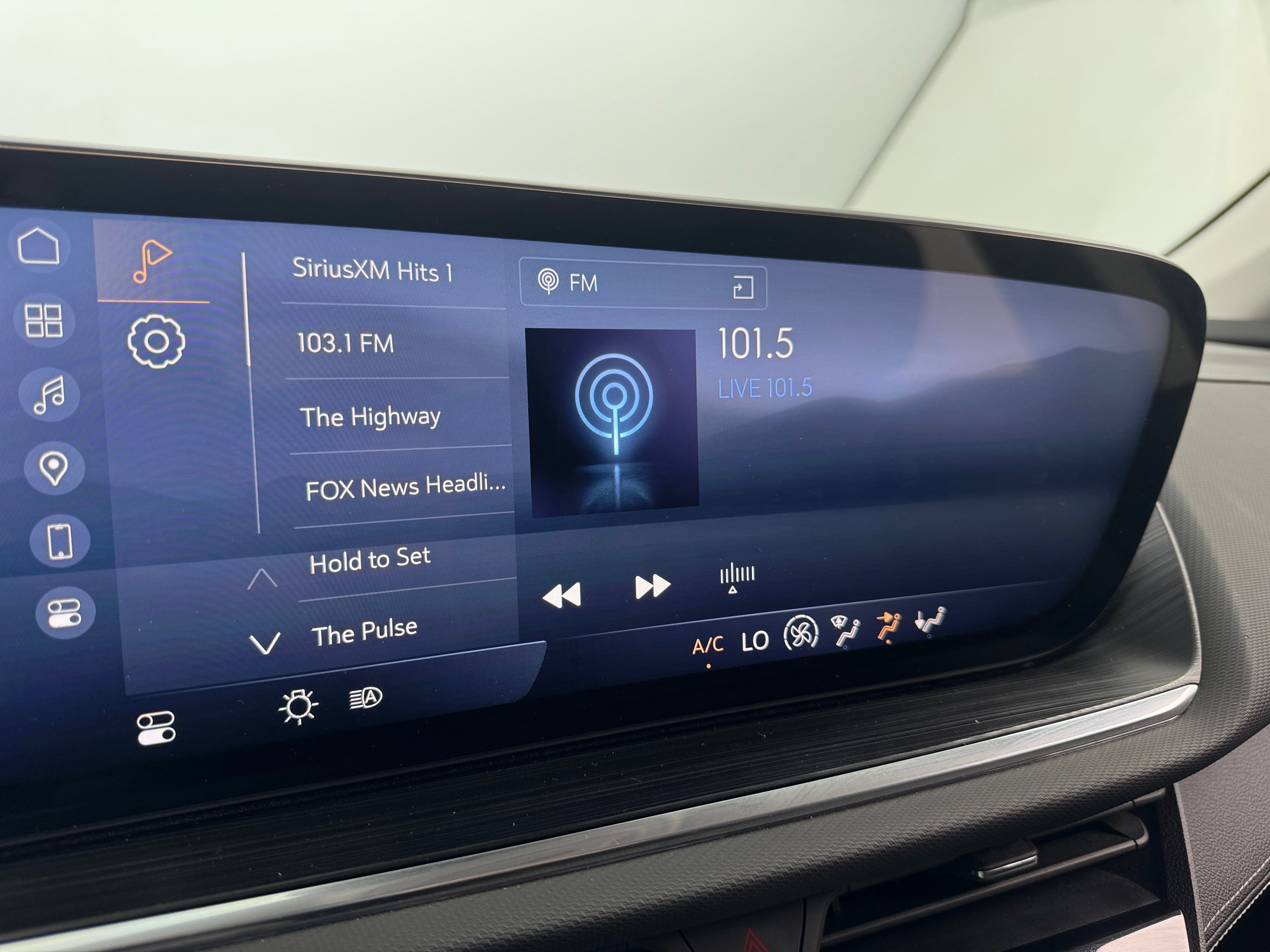 2024 Buick Envision Preferred 3