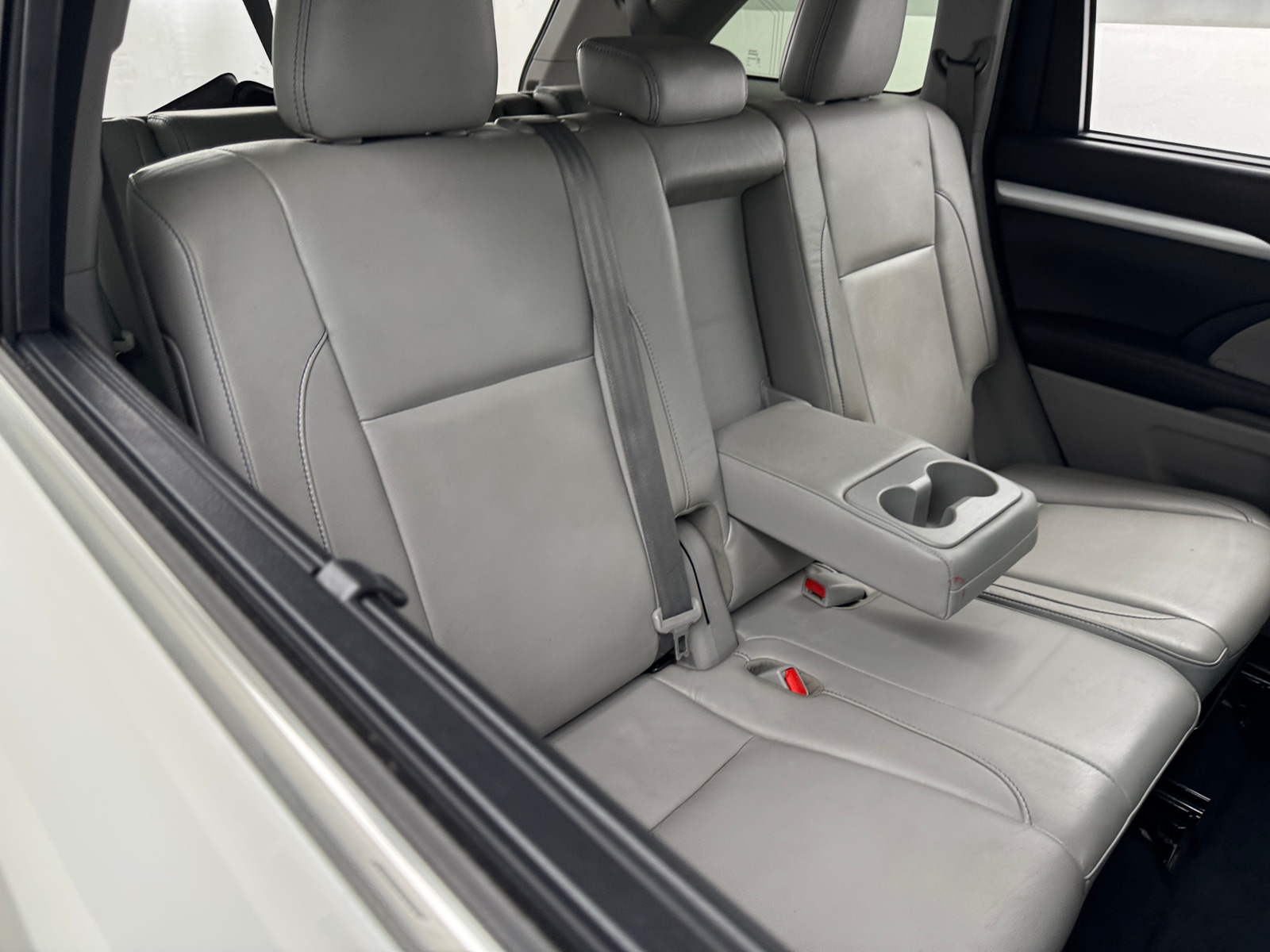 Thumbnail: 2018 Toyota Highlander - 5