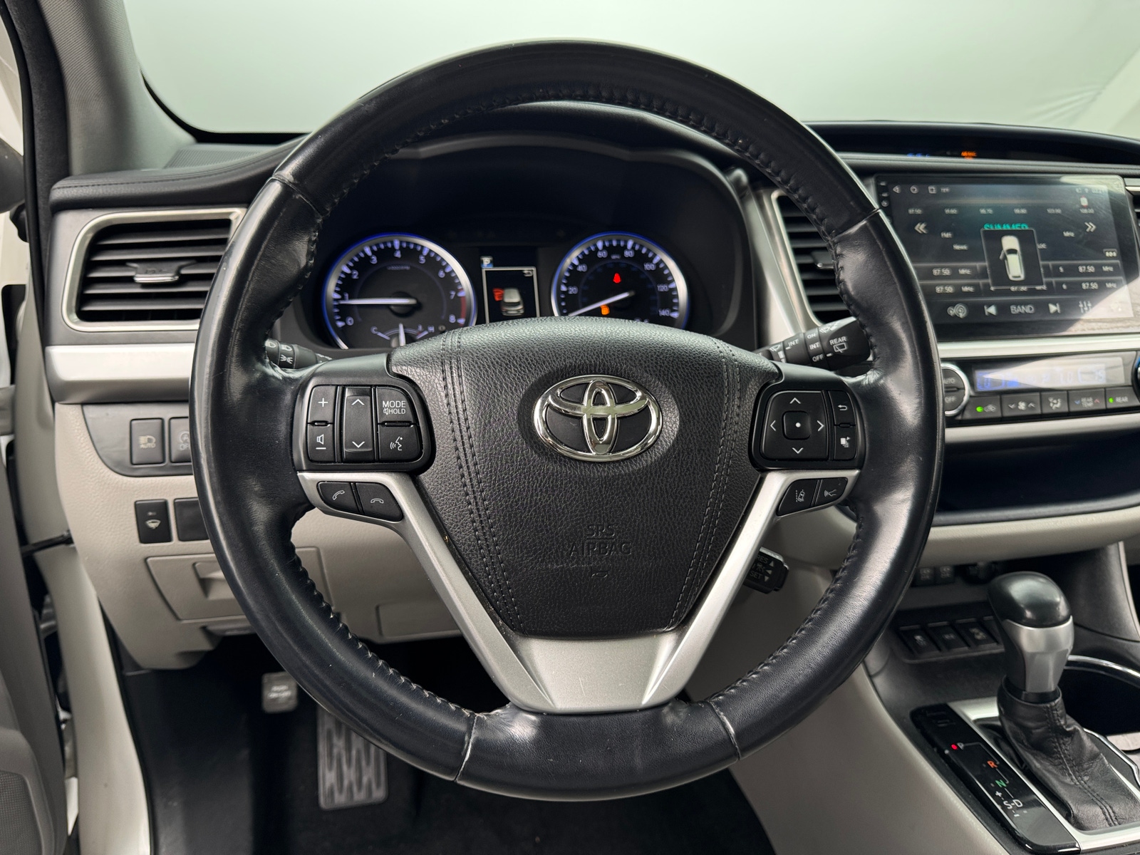 Thumbnail: 2018 Toyota Highlander - 4