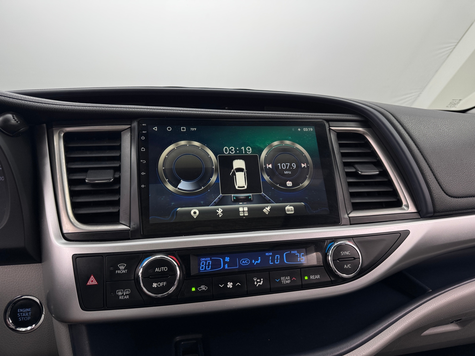 Thumbnail: 2018 Toyota Highlander - 3