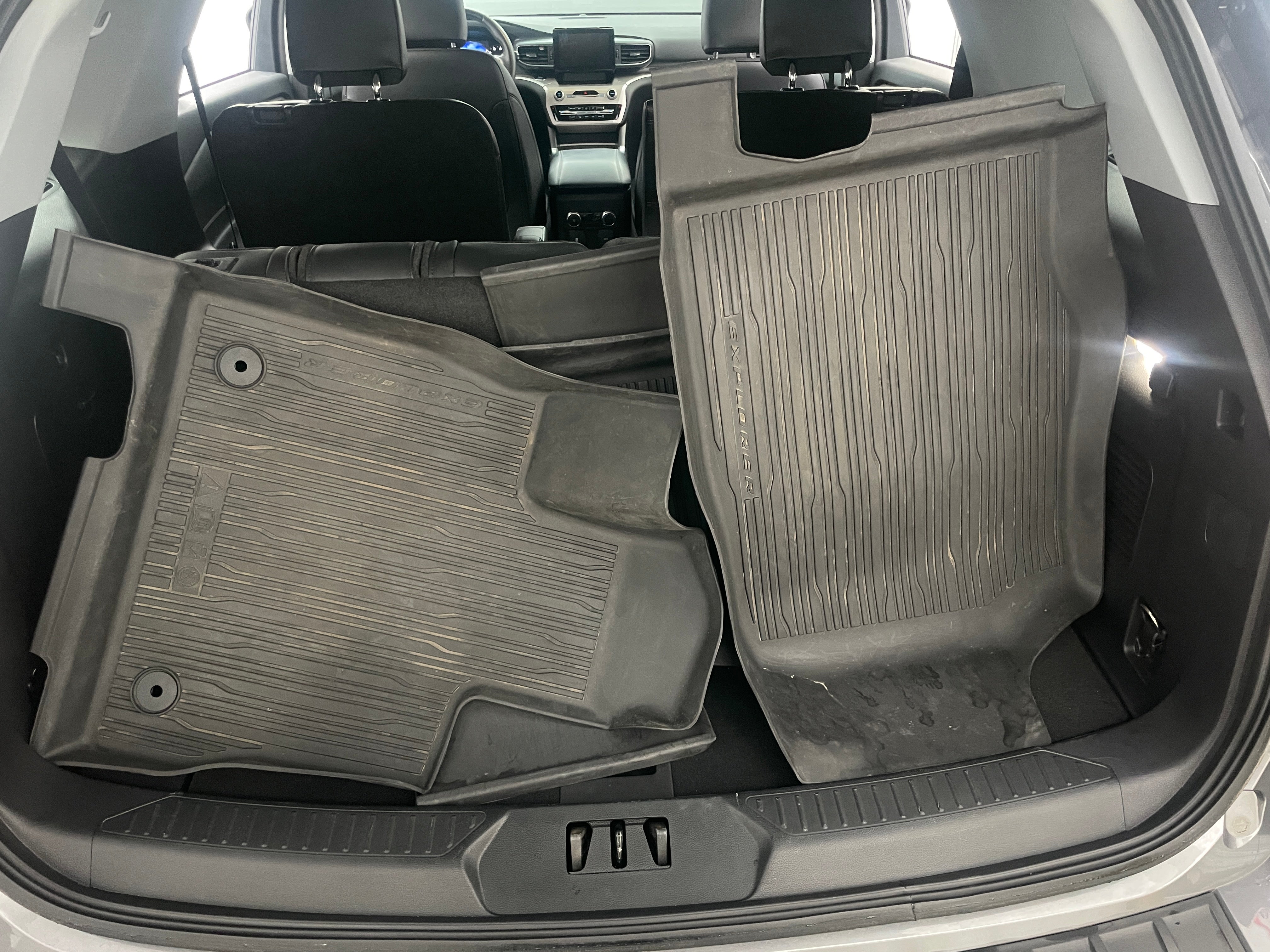 2022 Ford Explorer XLT 7