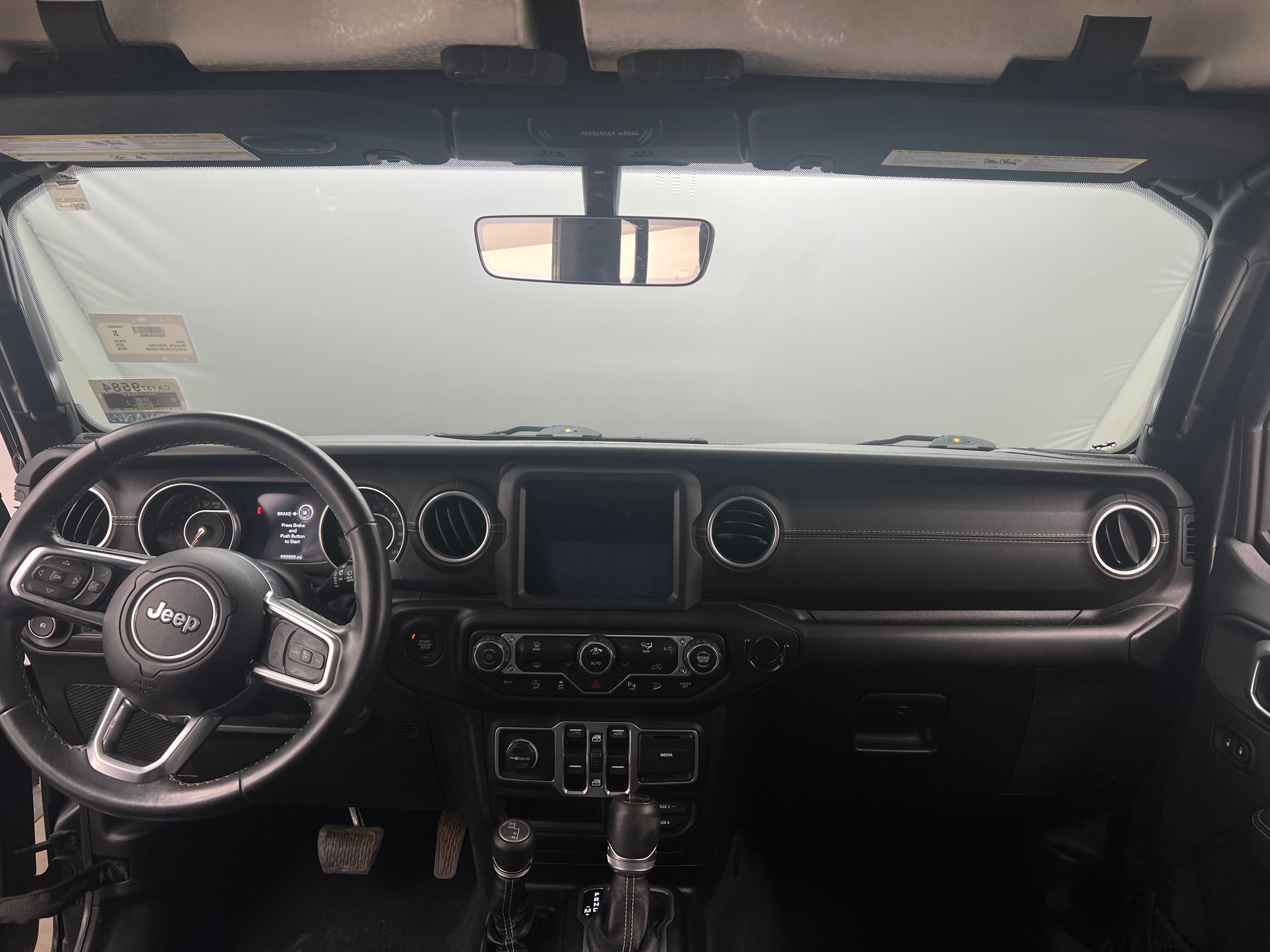 2018 Jeep Wrangler Unlimited Sahara 2